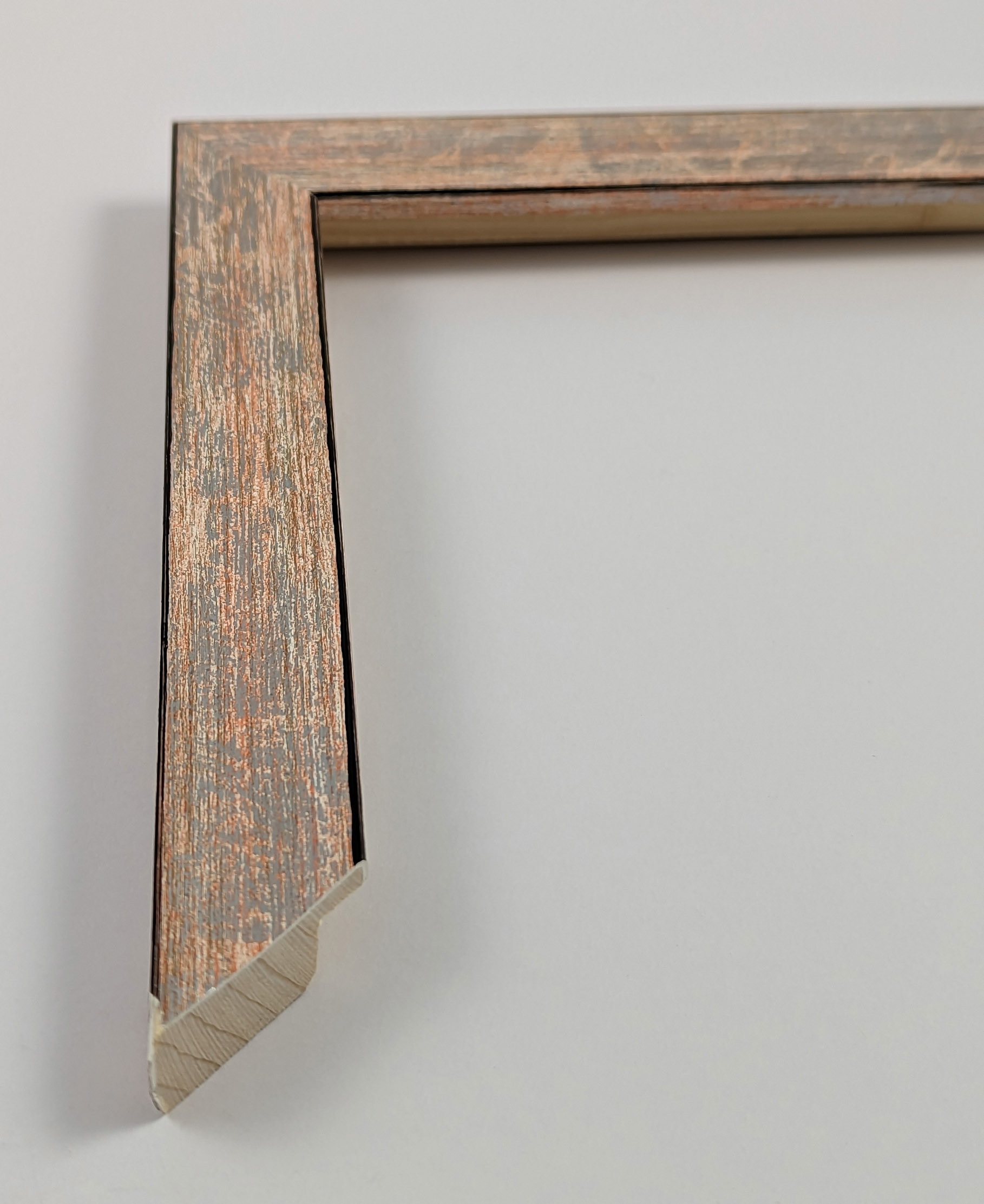 A3368 - 22x13 - ασημί με κόκκινο, ξύλο πεύκο