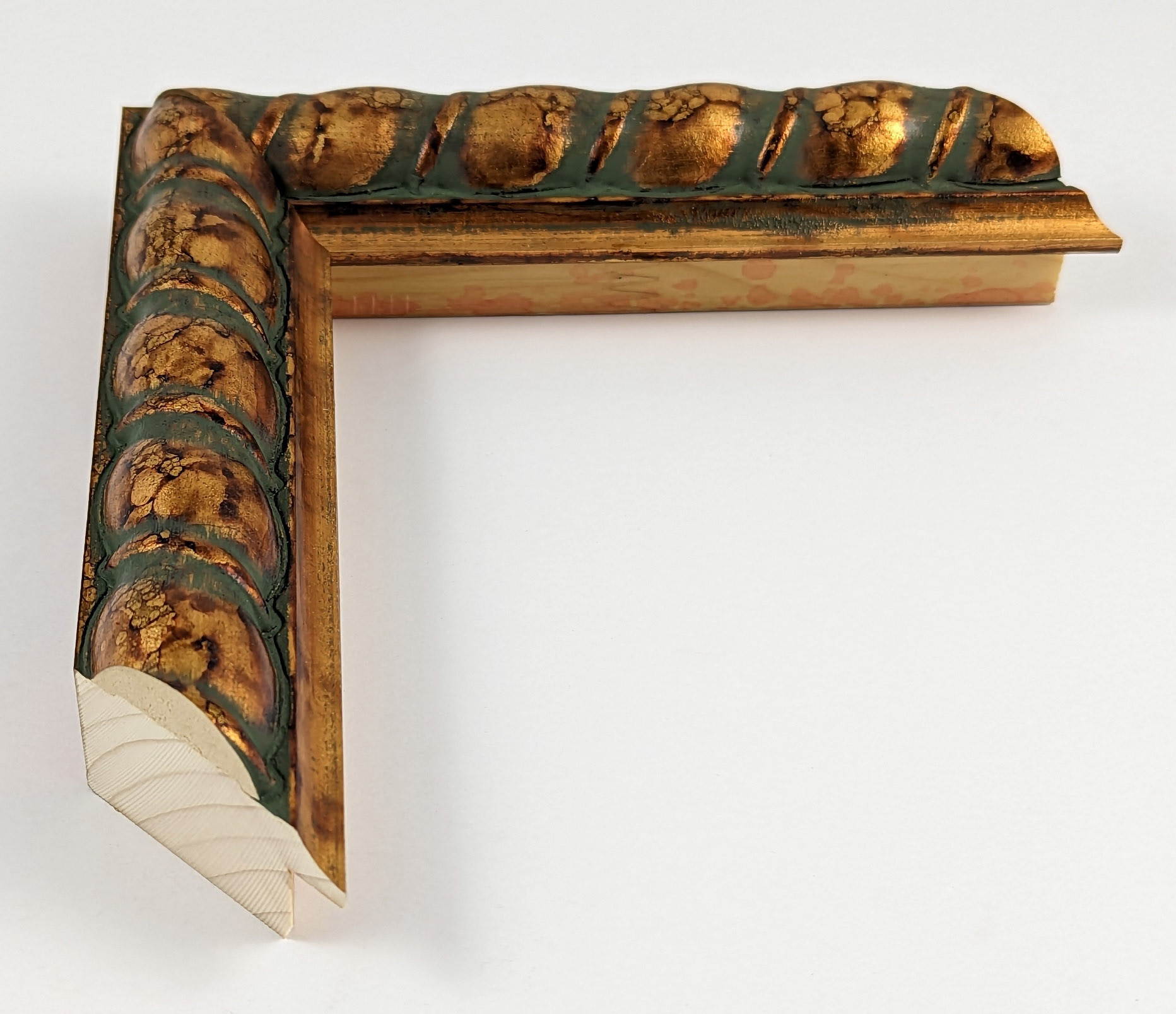 22 - 40x40 - χρυσή με πλεξούδα, ξύλο πεύκο