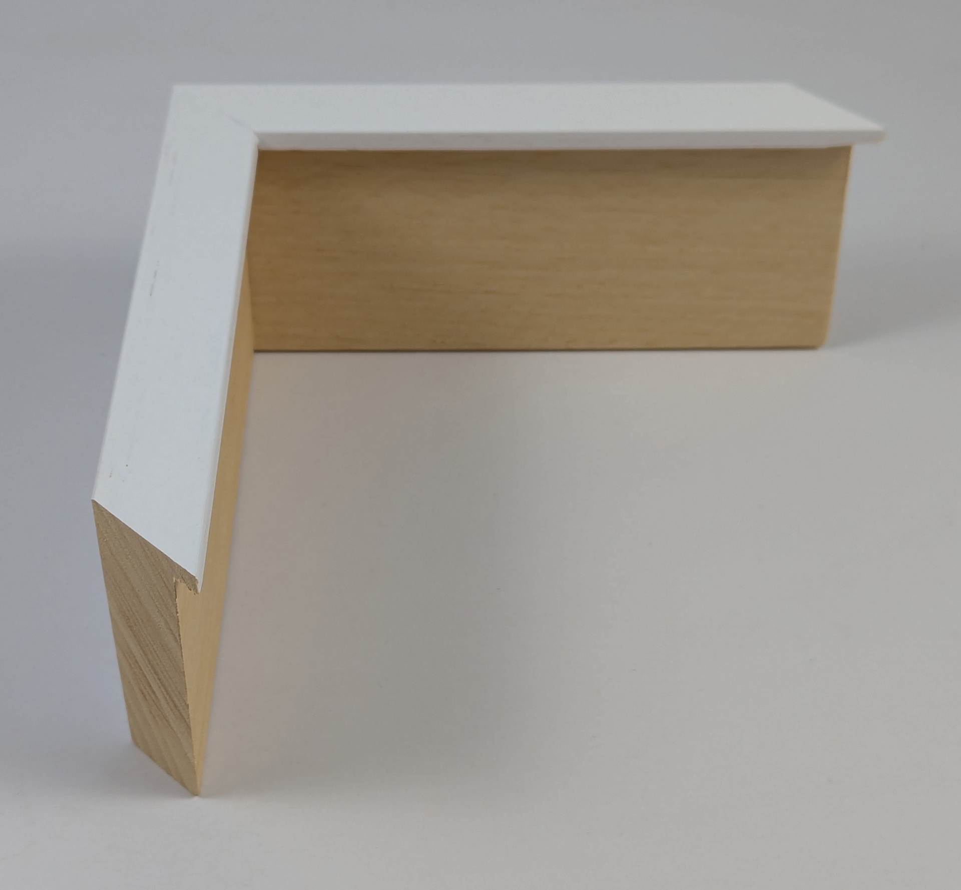 Α5260 - 70x22 - κουτί λευκό με πόρους, ξύλο αγιούζ