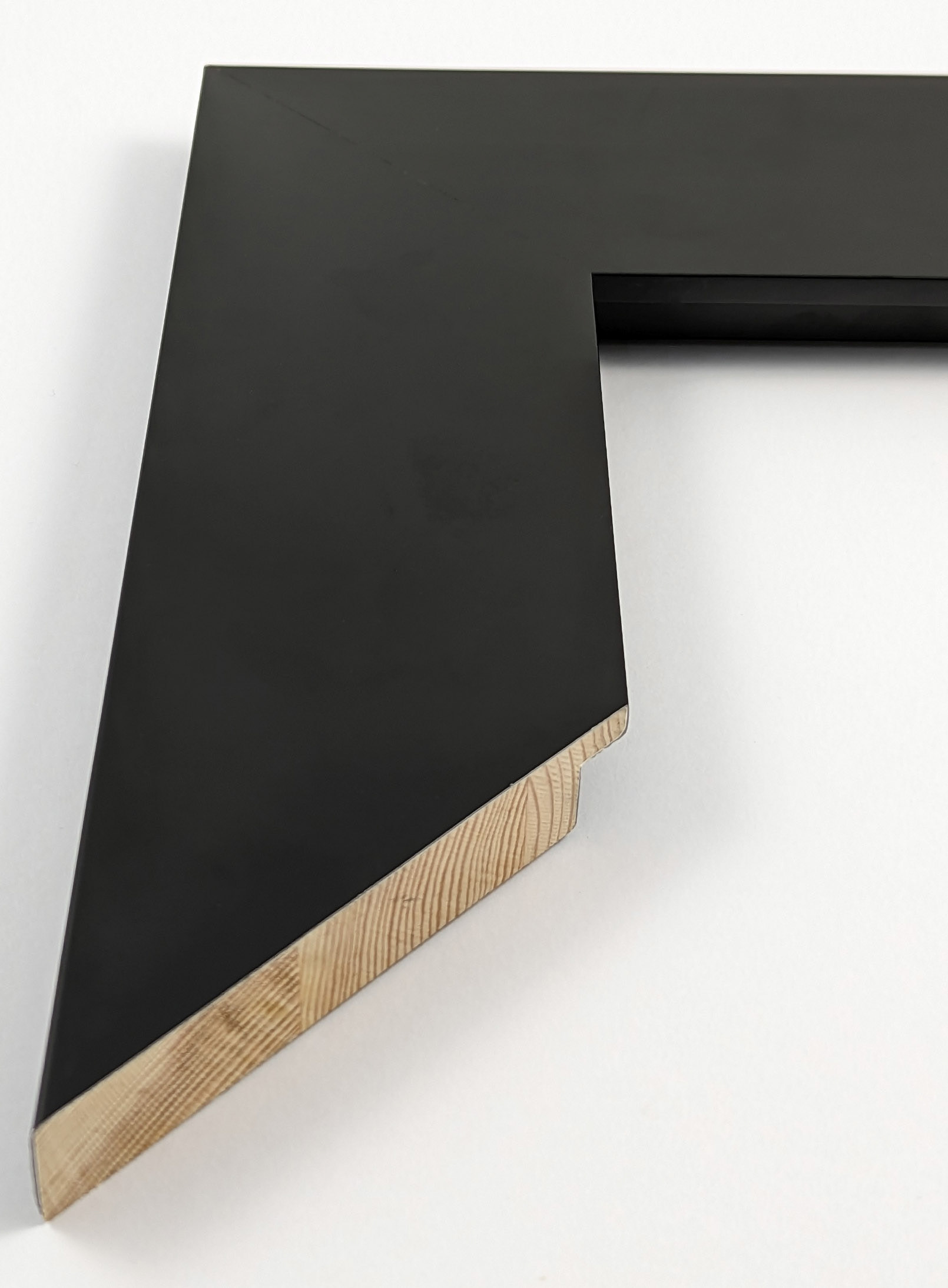 A4083 - 80x20 - μαύρη λάκα, ξύλο πεύκο