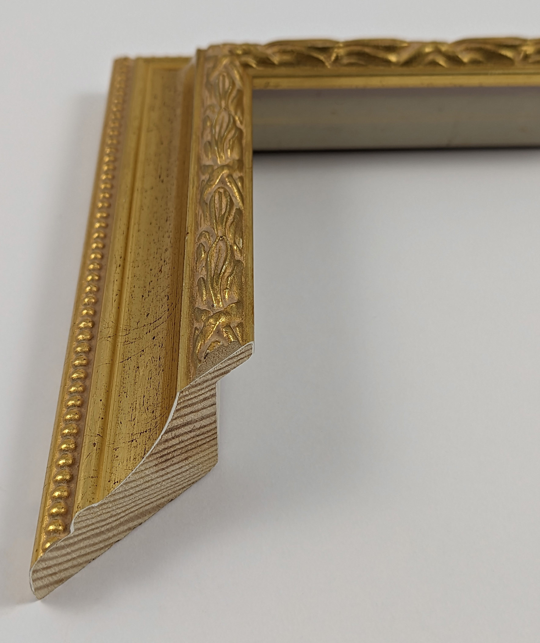 A38 - 45x37 - φύλλο χρυσού, ξύλο πεύκο