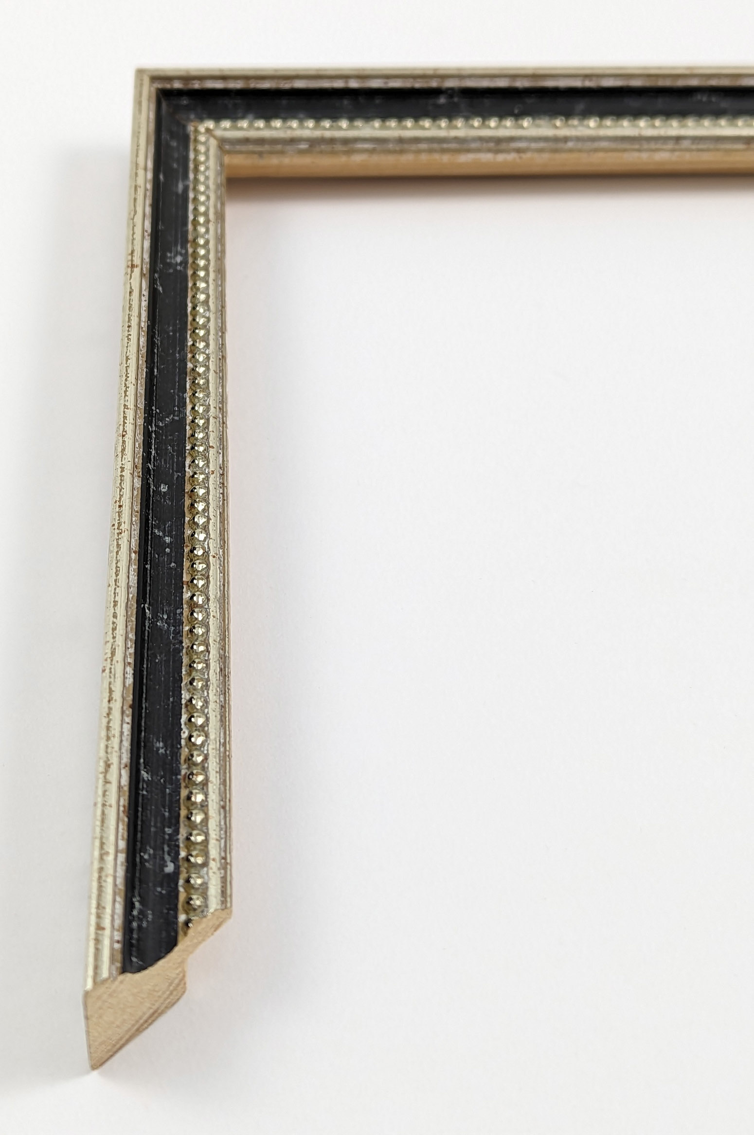 A565 - 17x17 - ασημί με μαύρο, ξύλο αγιούζ