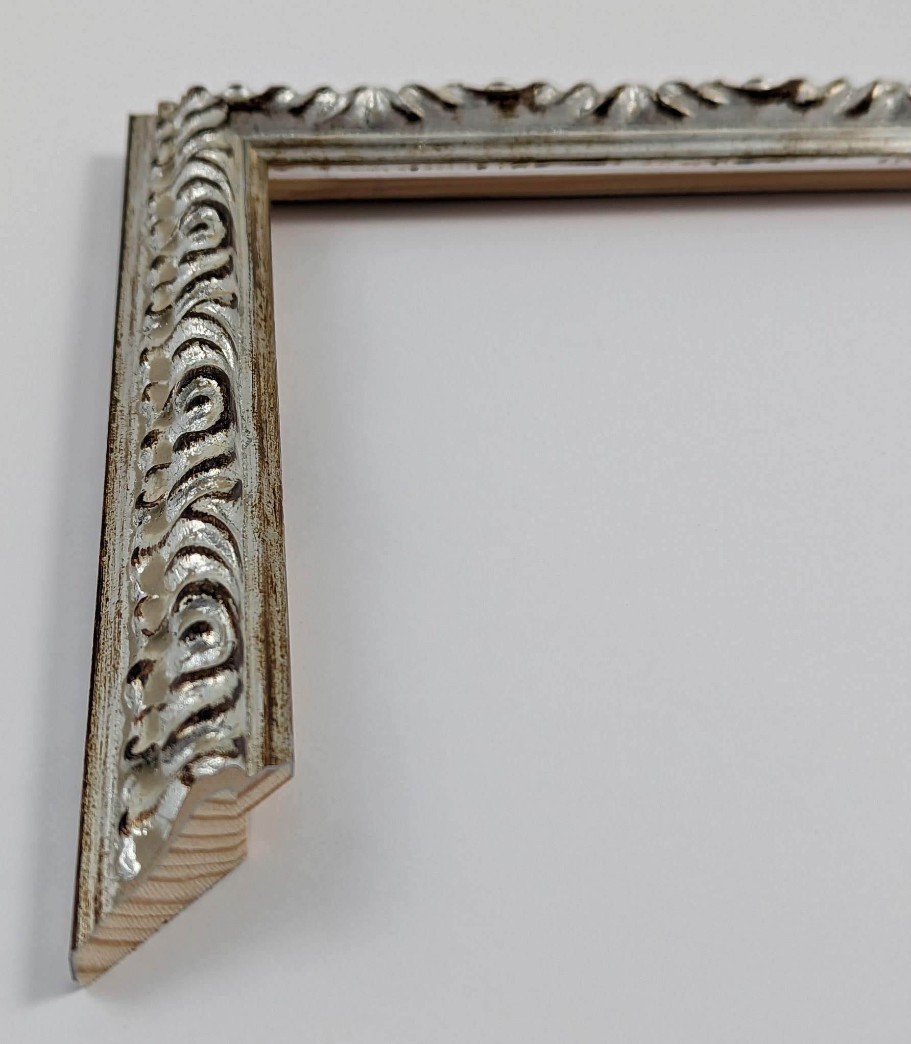 A204 - 26x21 -  φύλλο ασημιού, ξύλο πεύκο