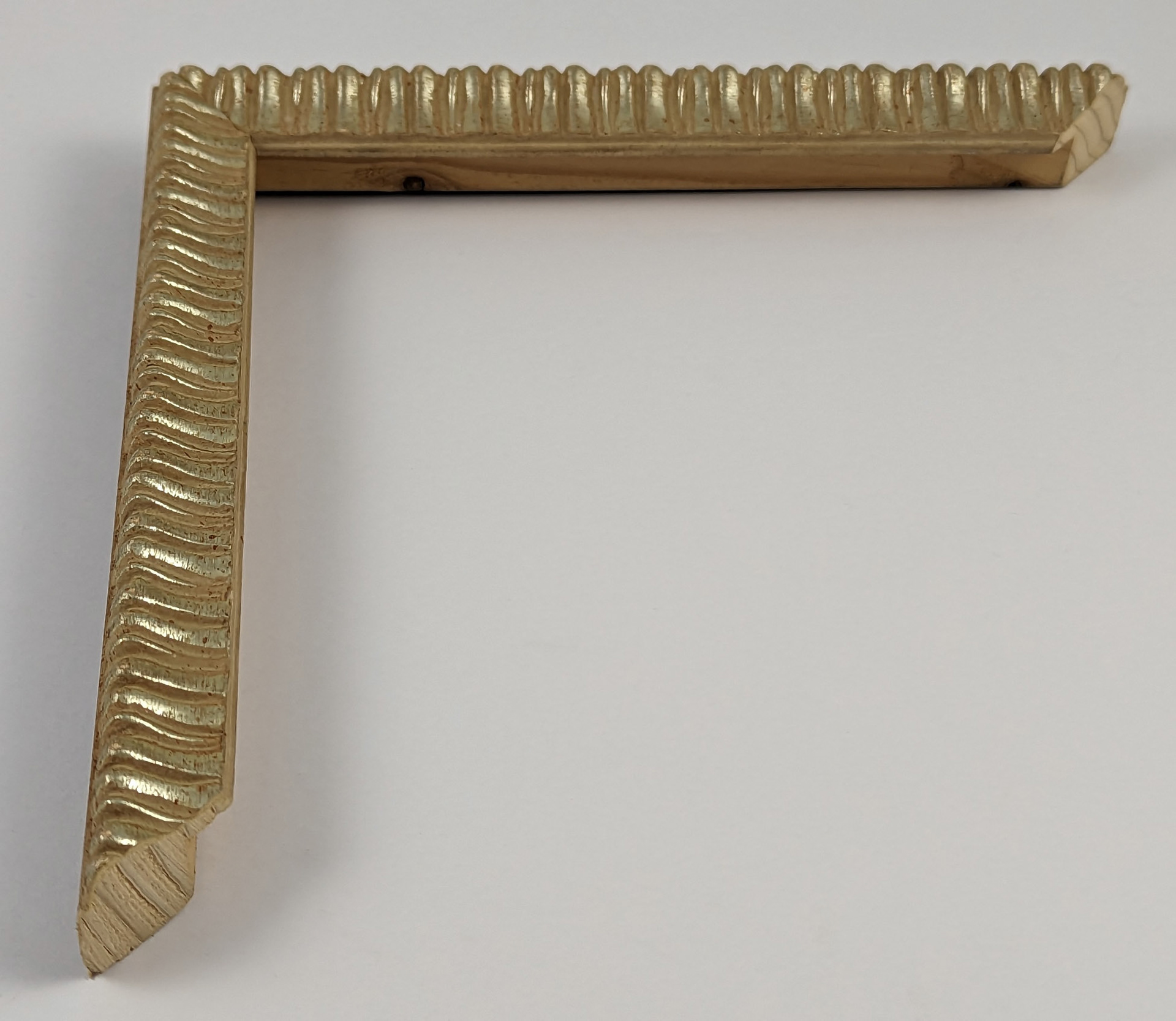 2837 χρυσό - 21x25 - χρυσό ανάγλυφο, ξύλο πεύκο