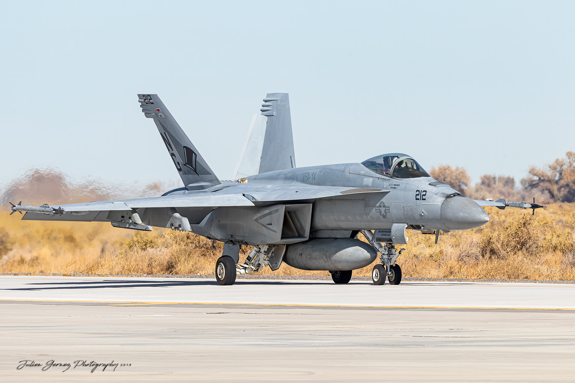 Boeing F/A-18E Super Hornet - US Navy - VFA-14 "Tophatters"