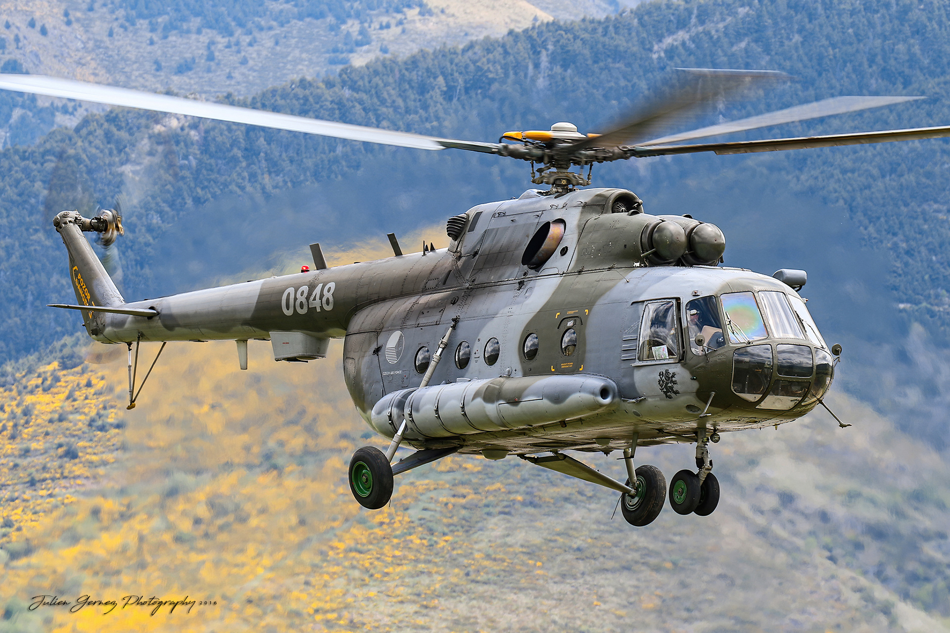 Mil Mi-17 Hip - Czech Air Force - 24.zdl