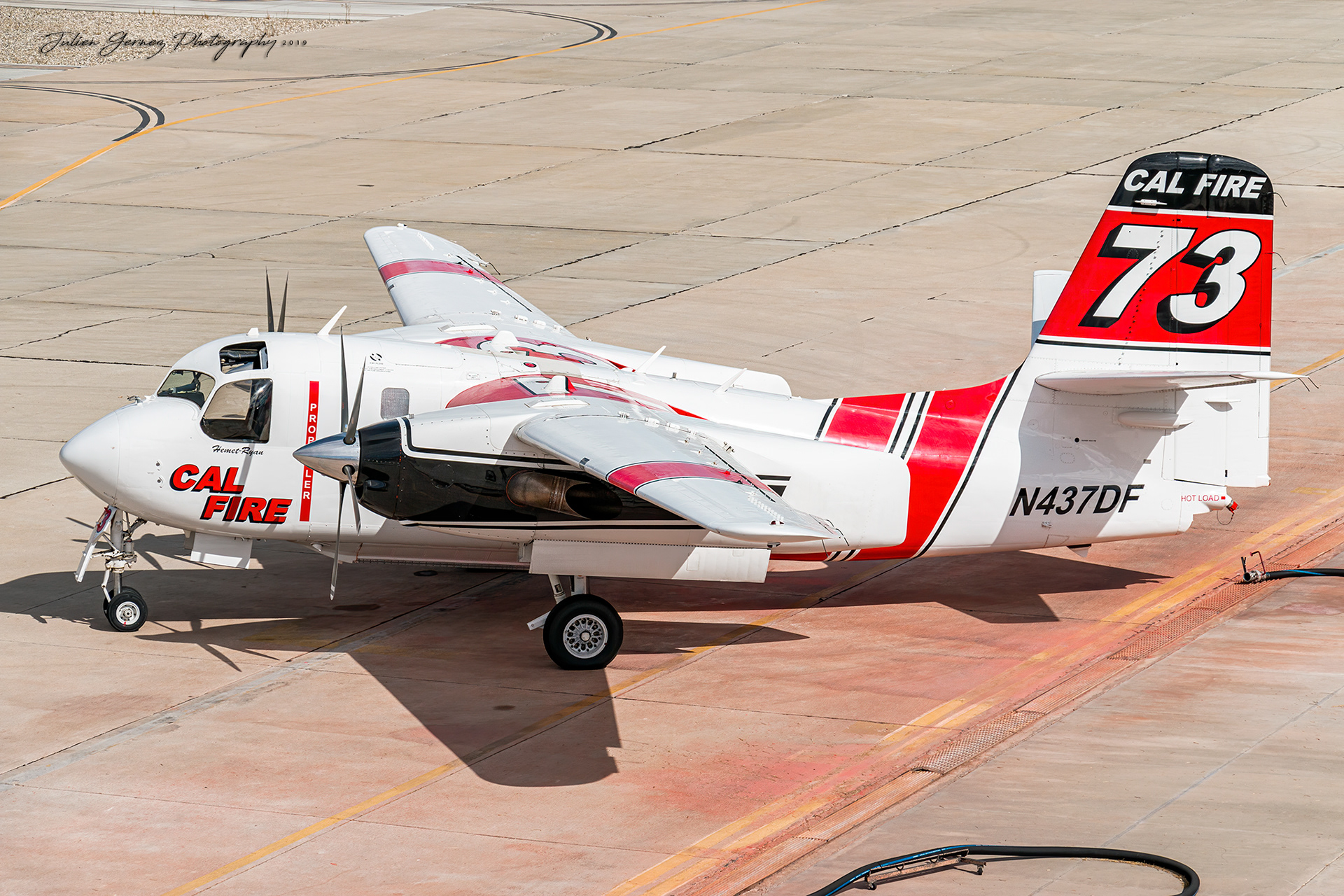 Grumman S-2F3AT Tracker - Cal Fire