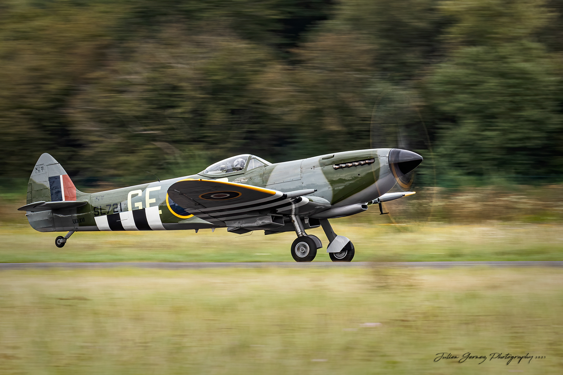 Supermarine 361 Spitfire LF16E