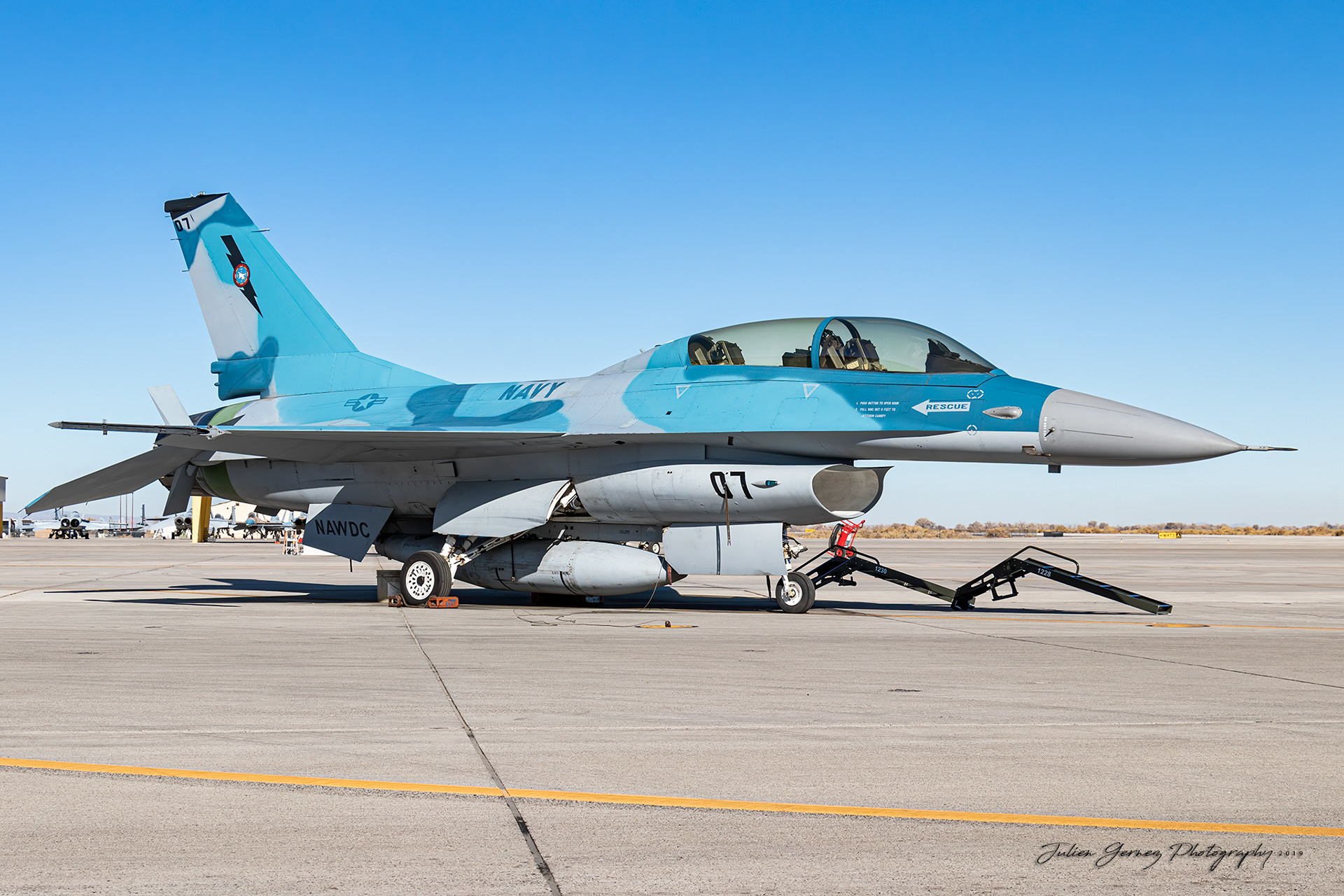 General Dynamics F-16B Fighting Falcon - US Navy - NAWDC