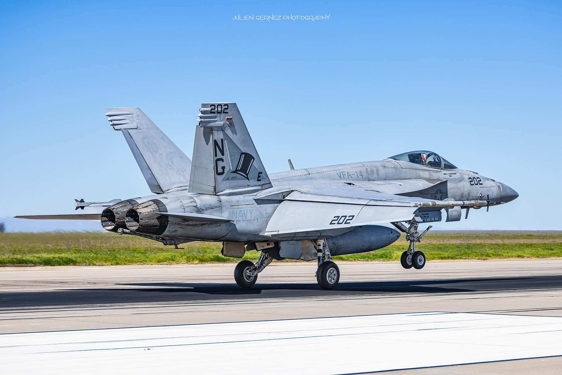 Boeing F/A-18E Super Hornet - US Navy - VFA-14 "Tophatters"