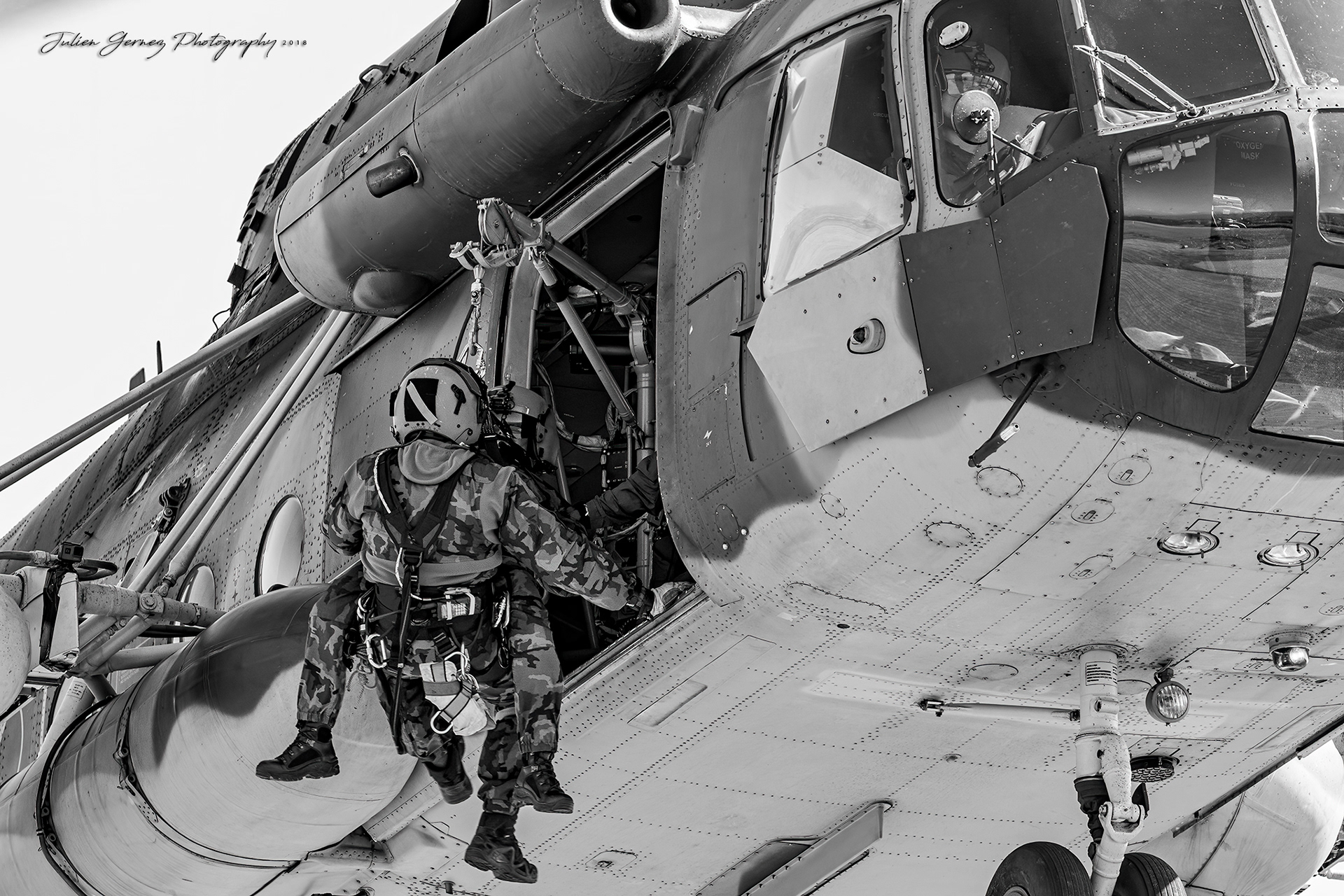 Mil Mi-171sh Hip - Czech Air Force - 22.zl