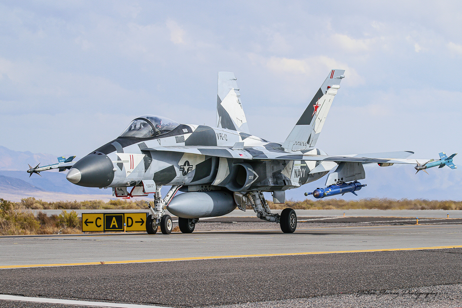 Mc Donnell Douglas F/A-18A+ Hornet - US Navy - VFC-12 "Fighting Omars"