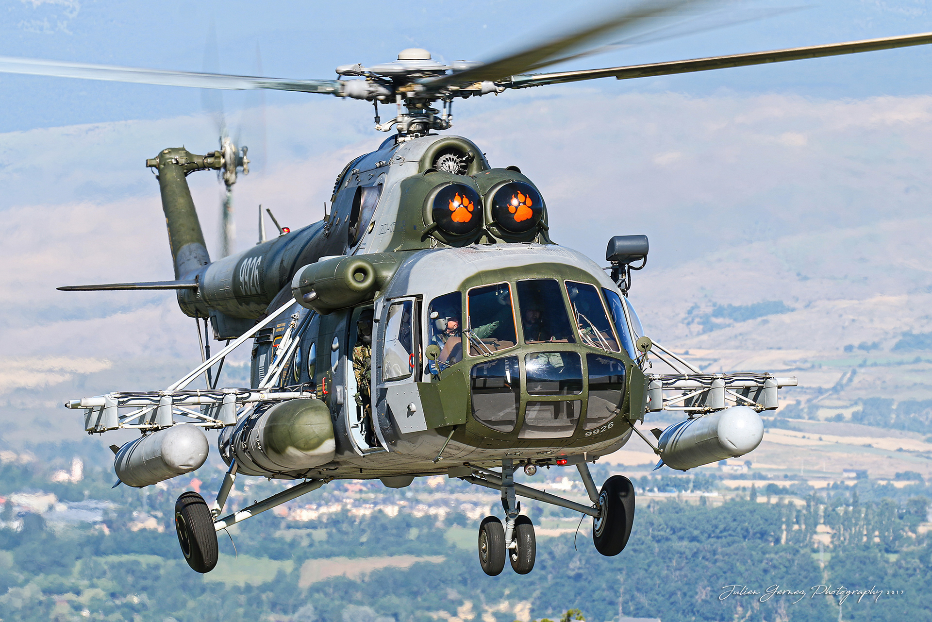 Mil Mi-171sh Hip - Czech Air Force - 22.zl