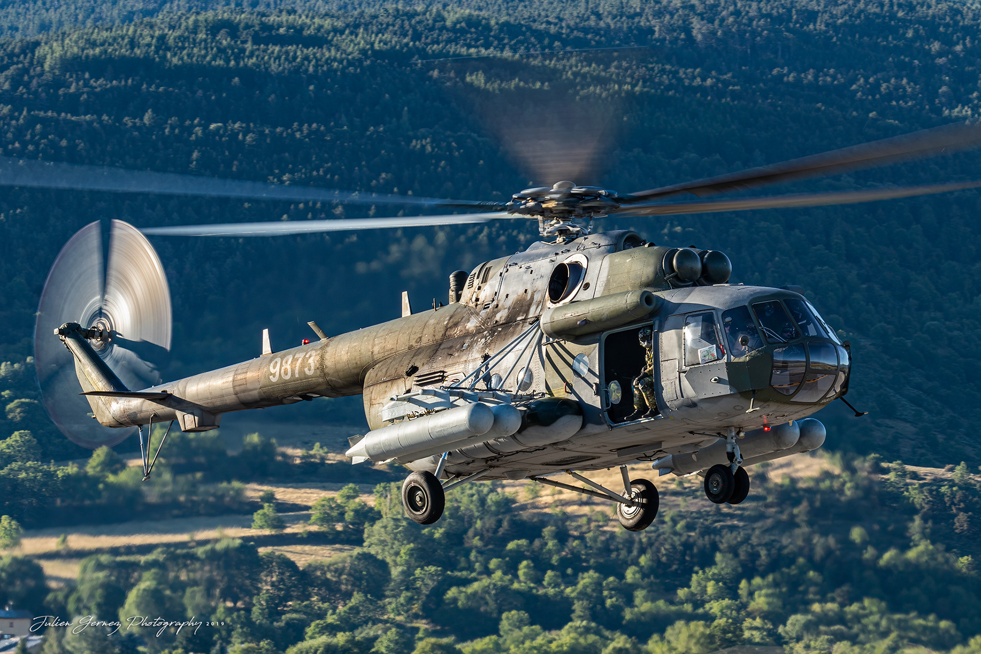 Mil Mi-171sh Hip - Czech Air Force - 22.zl / 221.vrlt