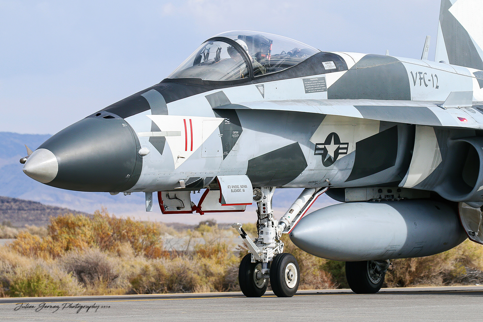Mc Donnell Douglas F/A-18A+ Hornet - US Navy - VFC-12 "Fighting Omars"