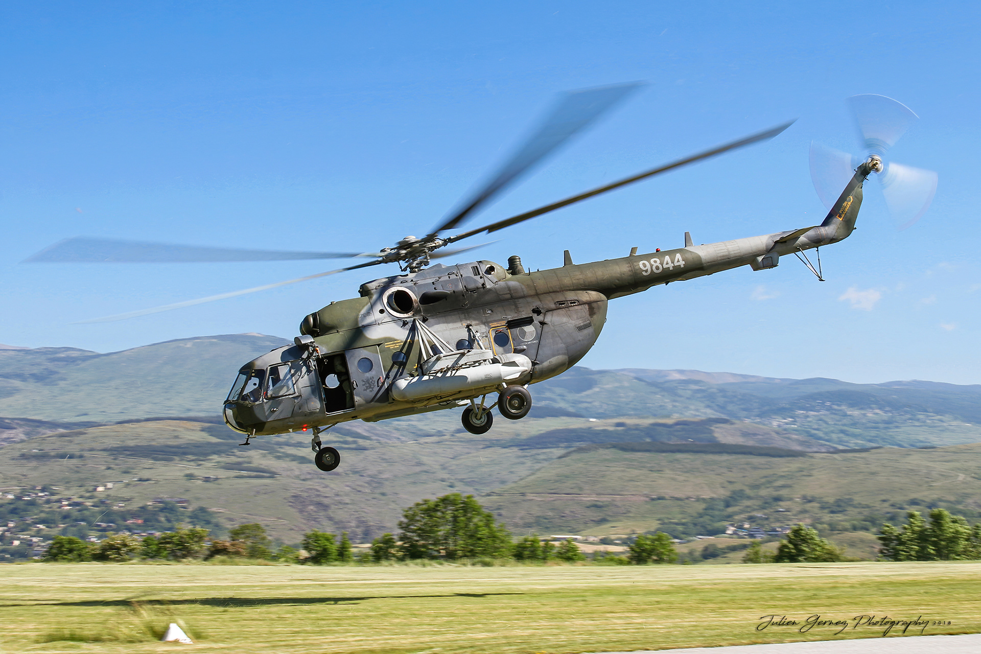 Mil Mi-171sh Hip - Czech Air Force - 22.zl