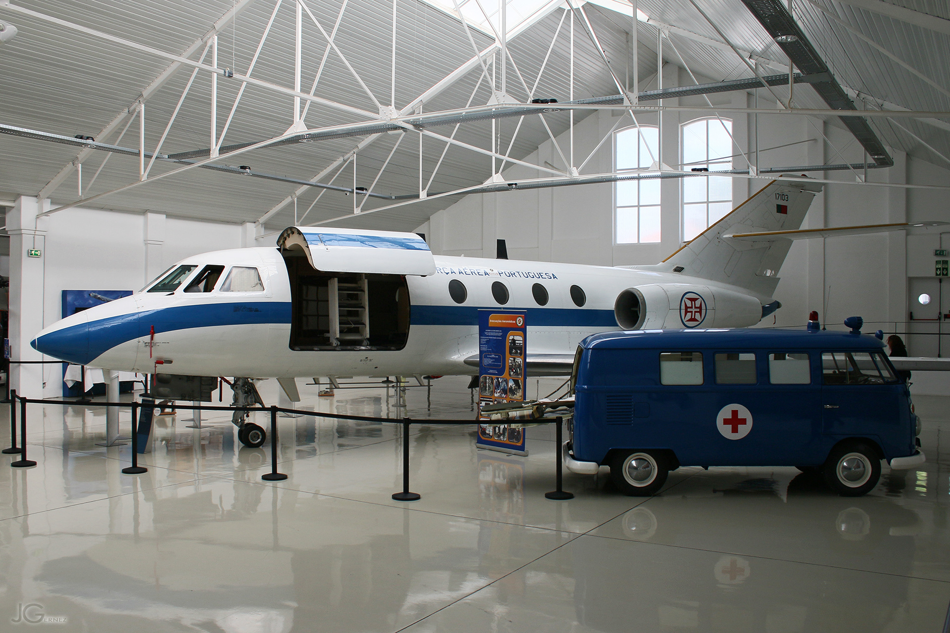 Dassault Falcon 20D