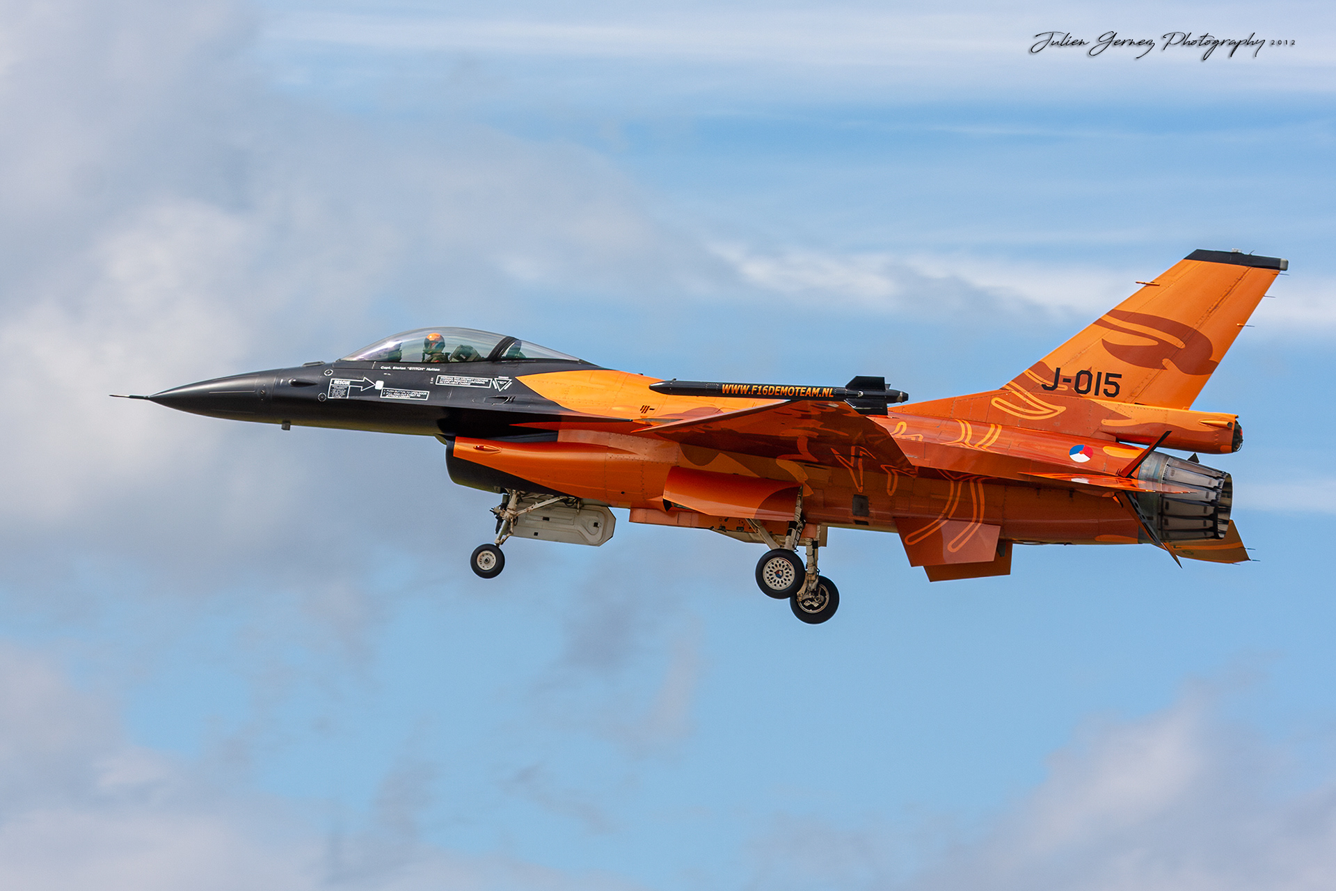 General Dynamics F-16AM Fighting Falcon - Netherlands Air Force - Solo Display Team