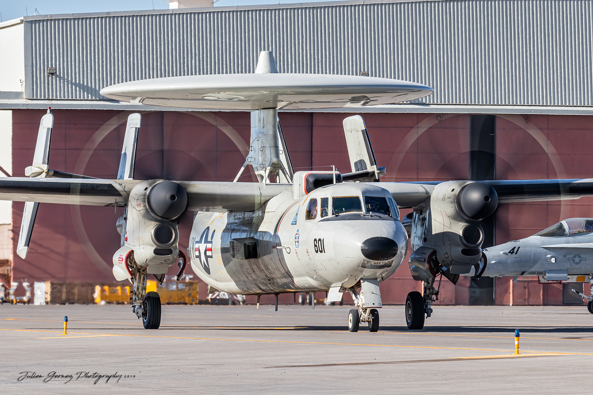 Grumman E-2C Hawkeye - US Navy - NAWDC