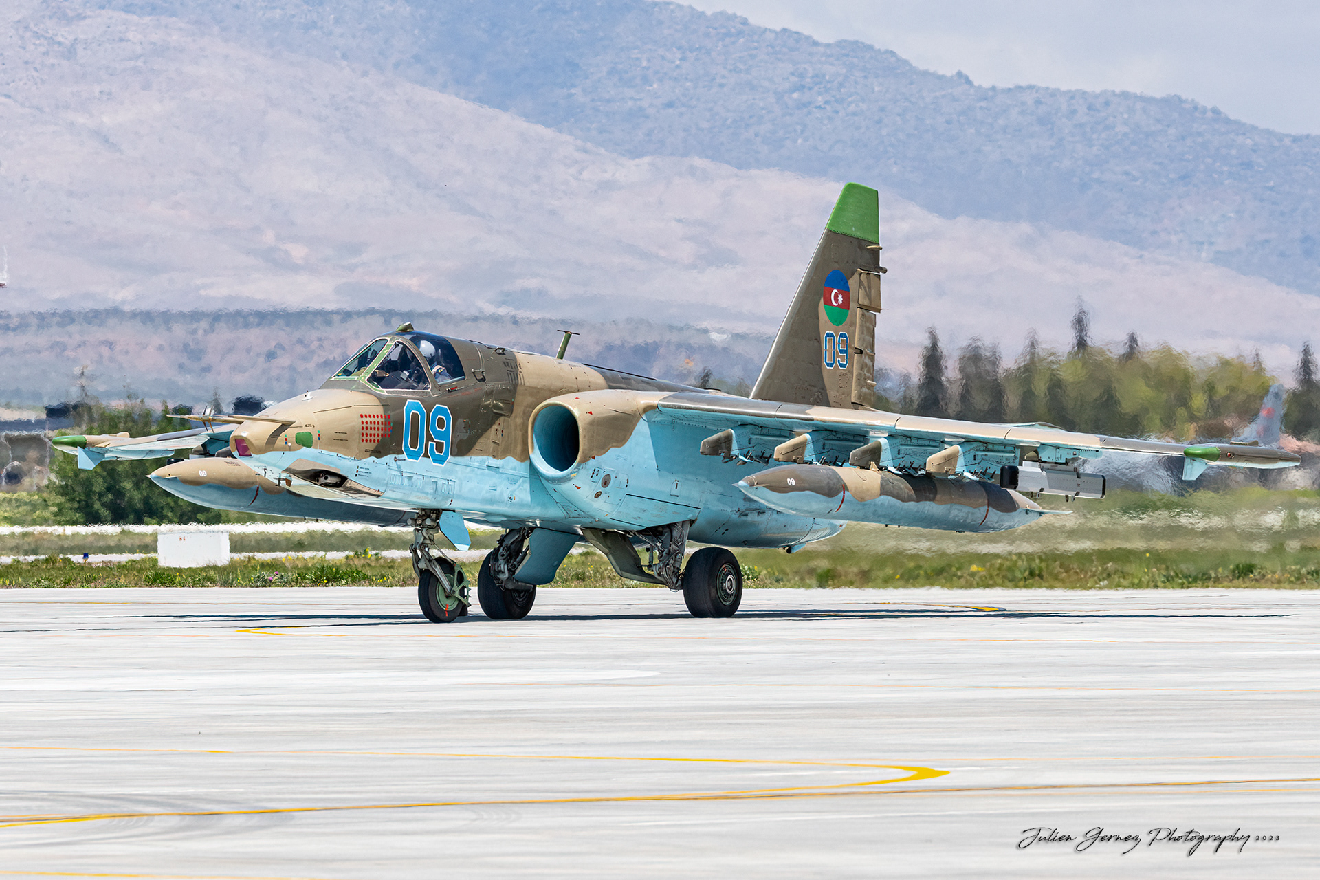Sukhoi Su-25 Frogfoot - Azerbaijan Air Force - SU-25 Eskadrilya