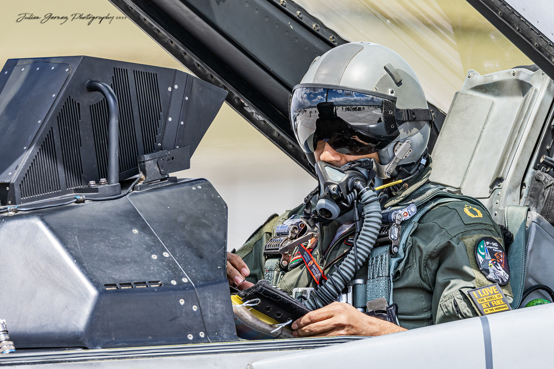 Lockheed Martin F-16D Fighting Falcon - Pakistan Air Force - 39 Wing / 5 Sqn "Falcons"