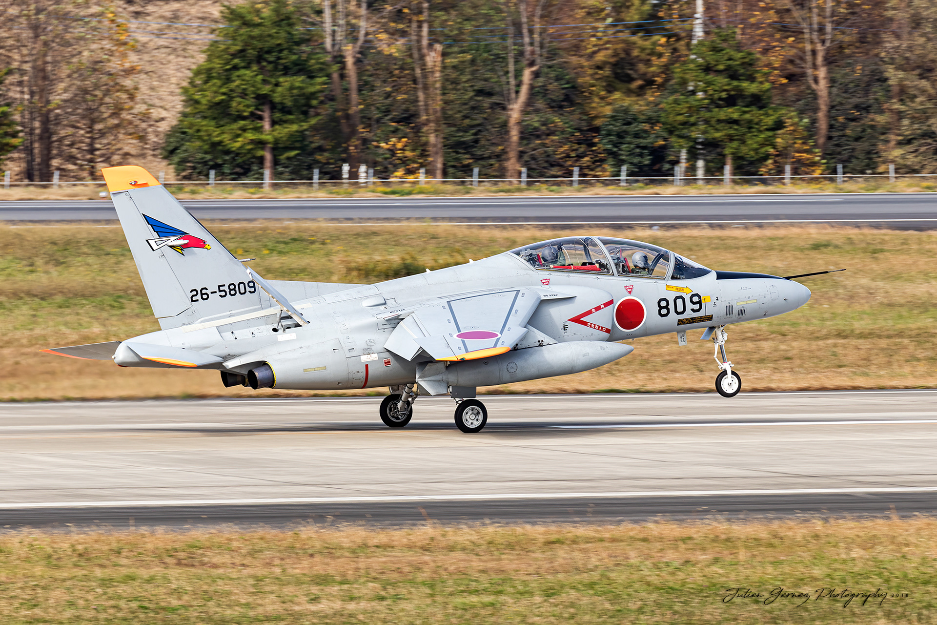 Kawasaki T-4 - Japan Air Self Defense Force - 7 Kokudan / 302 Hikotai