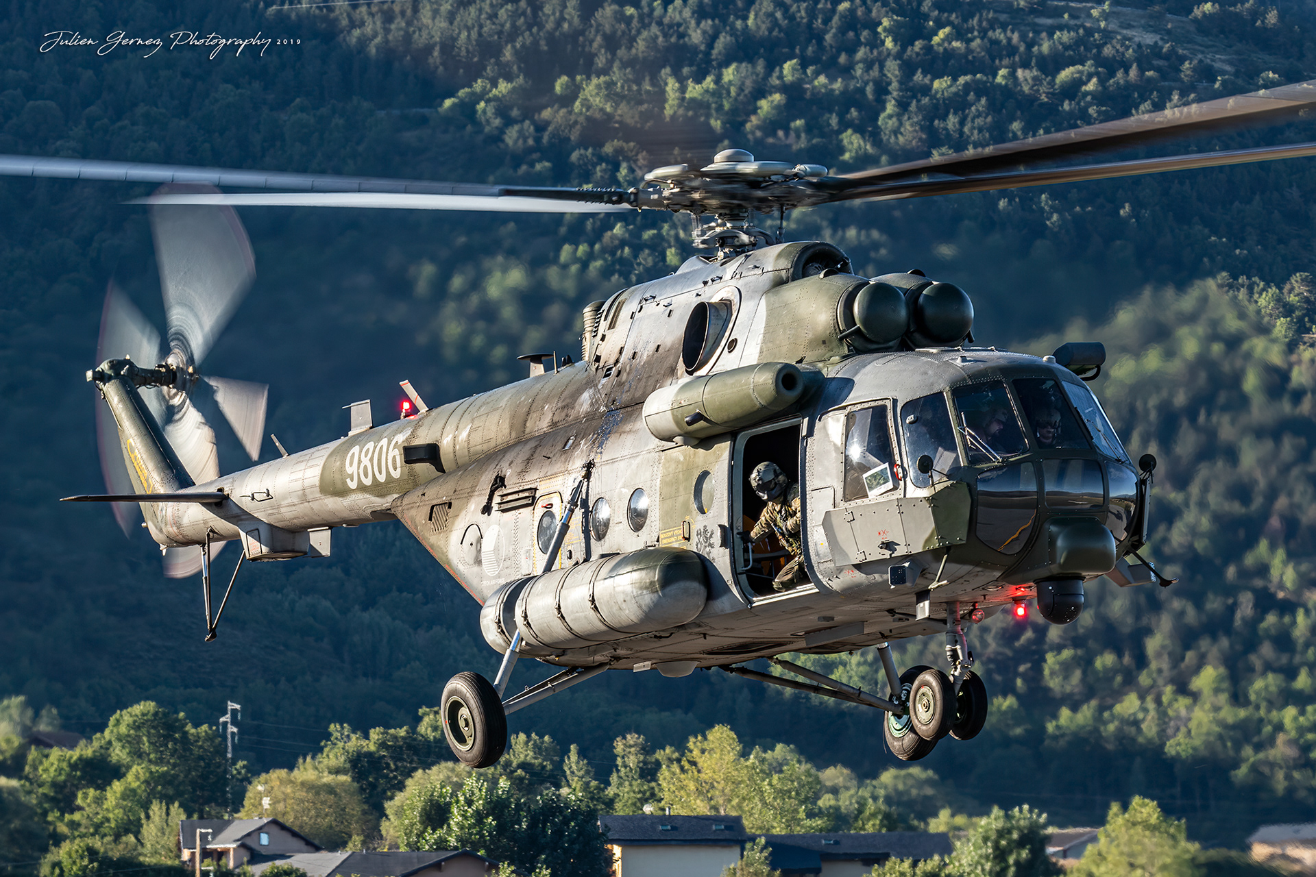 Mil Mi-171sh Hip - Czech Air Force - 22.zl / 221.vrlt