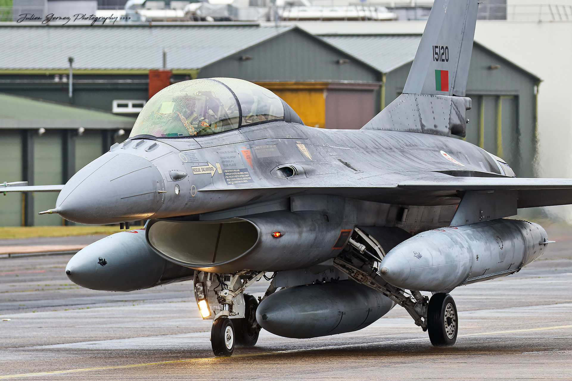 General Dynamics F-16BM Fighting Falcon - Portuguese Air Force - 301 Esq "Jaguares"
