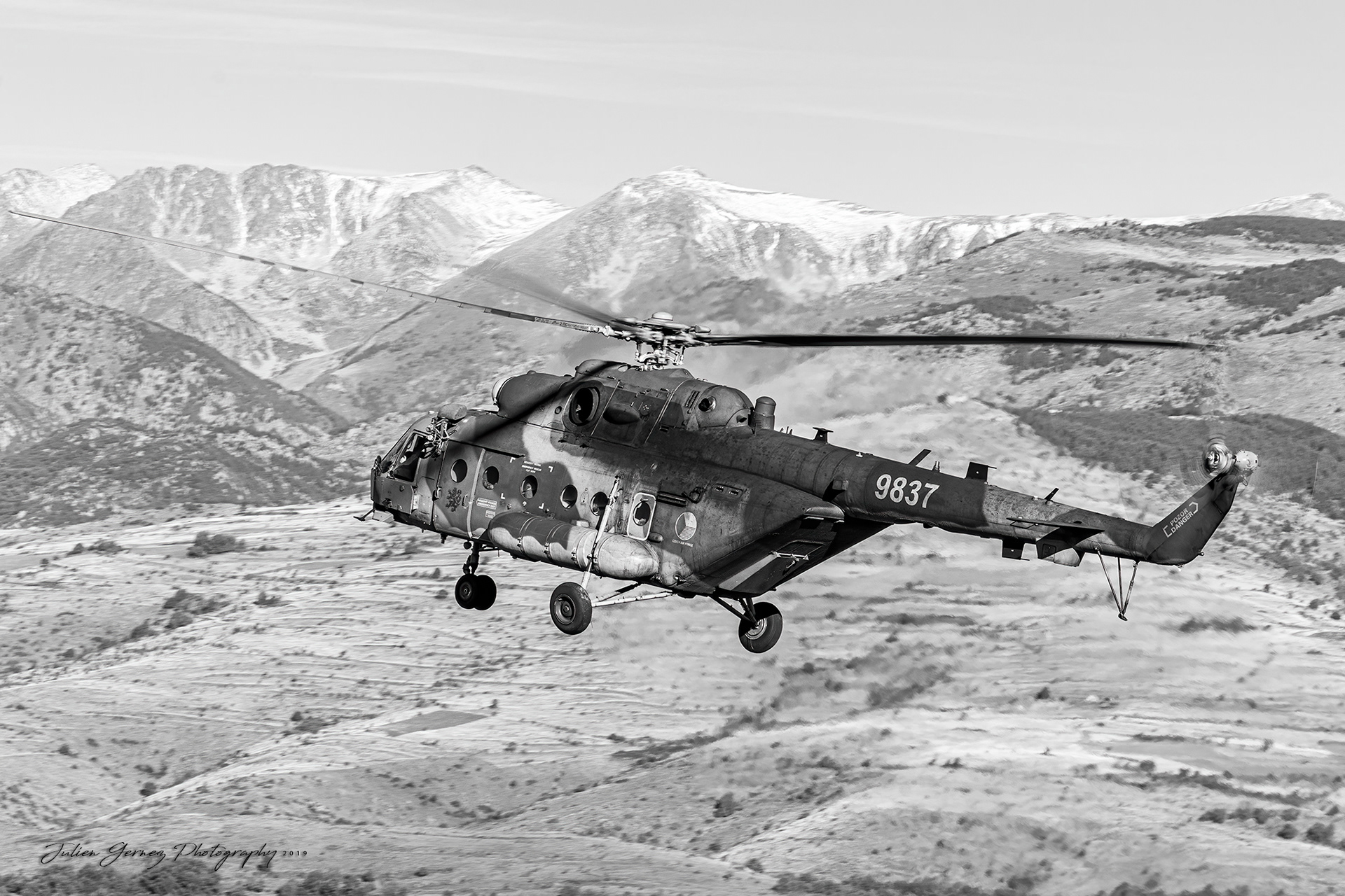 Mil Mi-171sh Hip - Czech Air Force - 22.zl / 221.vrlt