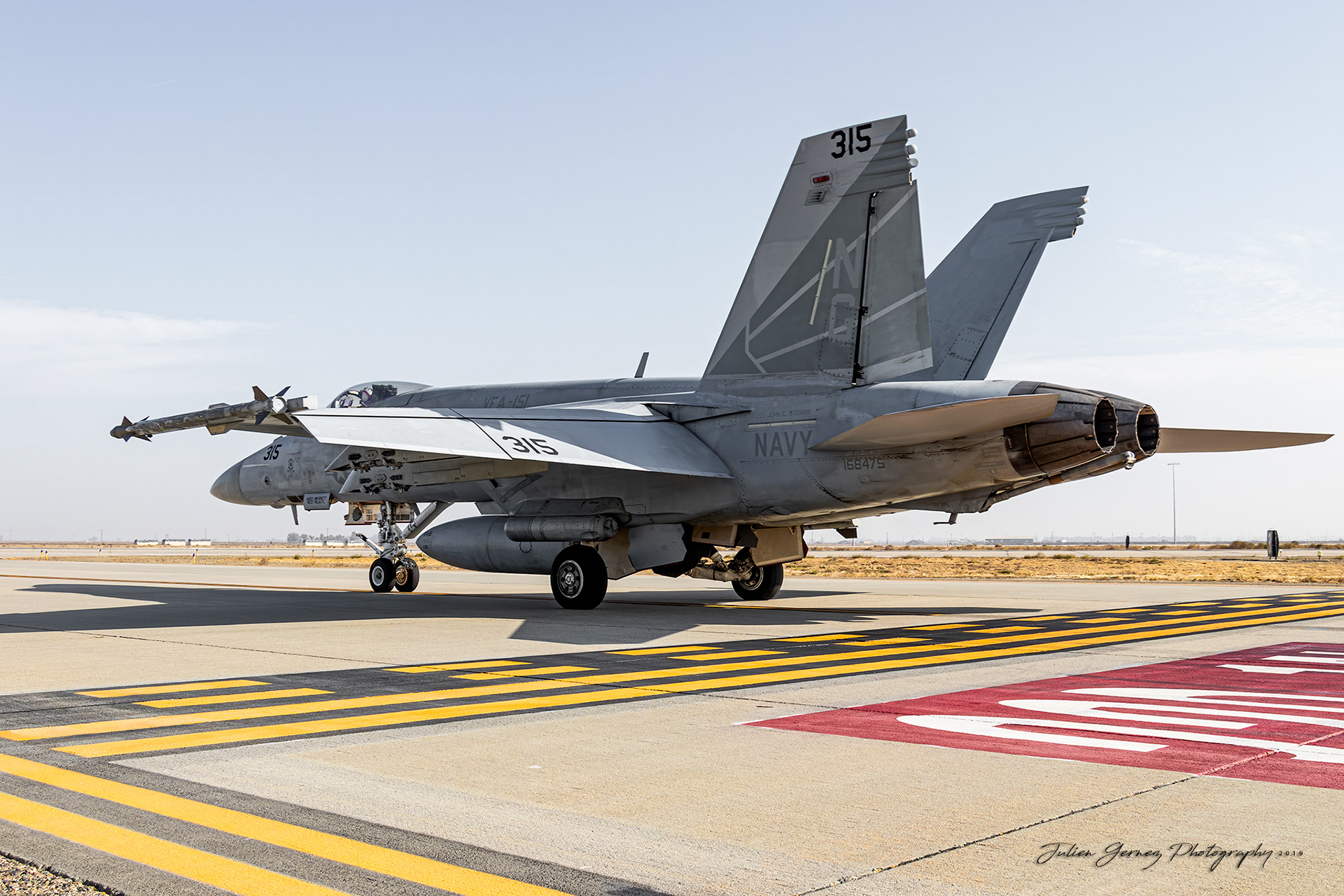 Boeing F/A-18E Super Hornet - US Navy - VFA-151 "Vigilantes"