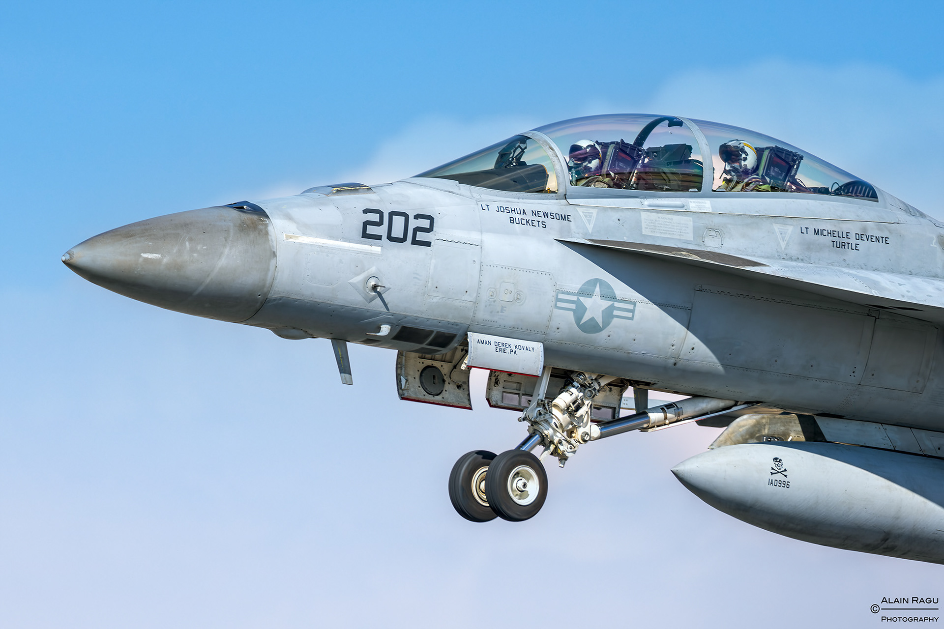 Boeing F/A-18F Super Hornet - US Navy - VFA-103 "Jolly Rogers"