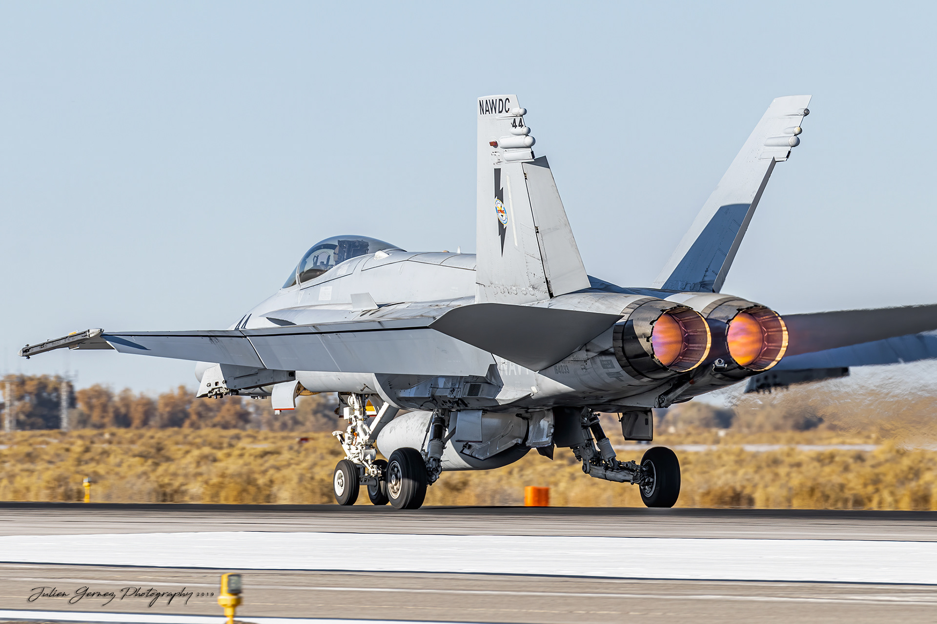 Mc Donnell Douglas F/A-18C Hornet - US Navy - NAWDC