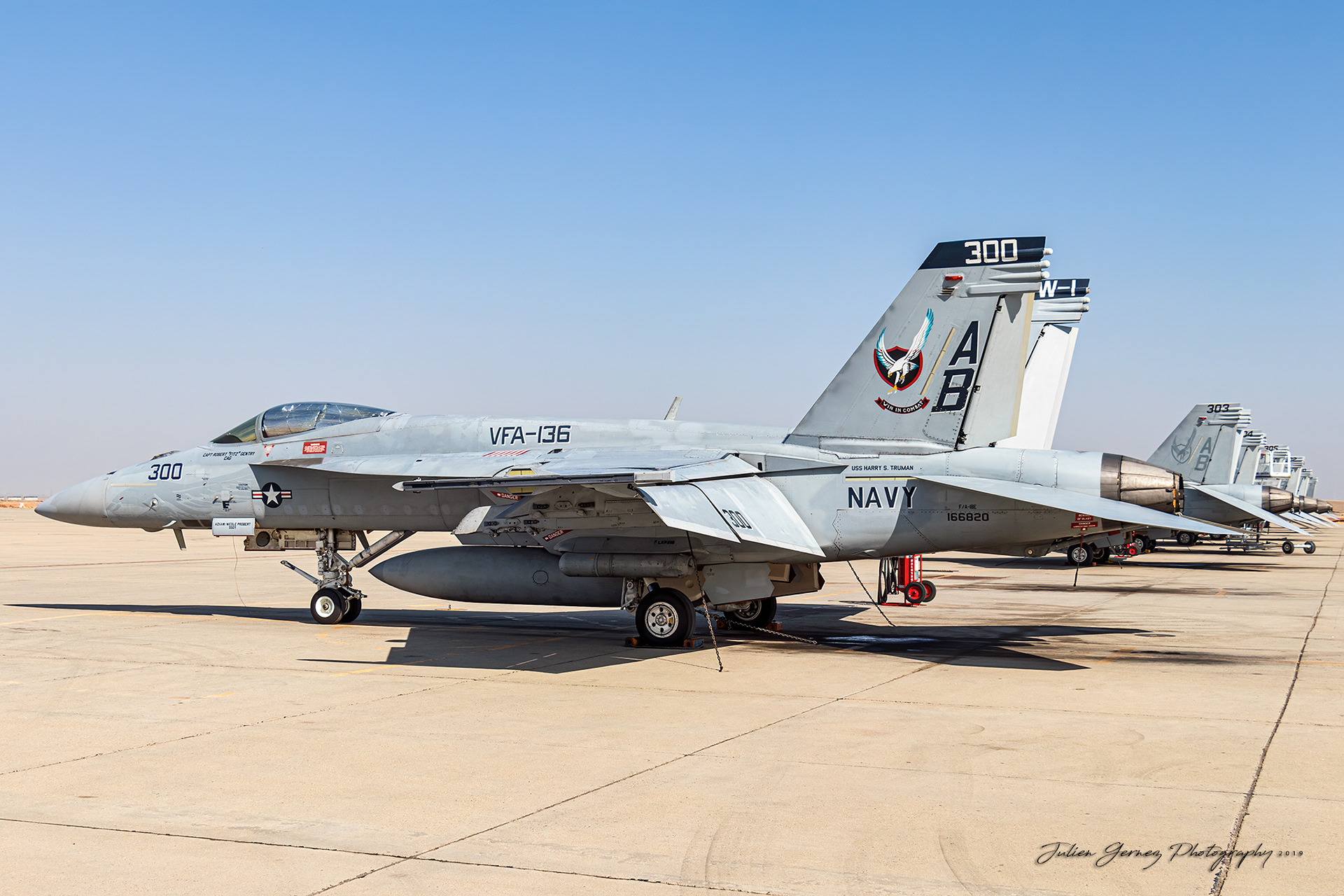 Boeing F/A-18E Super Hornet - US Navy - VFA-136 "Knighthawks"