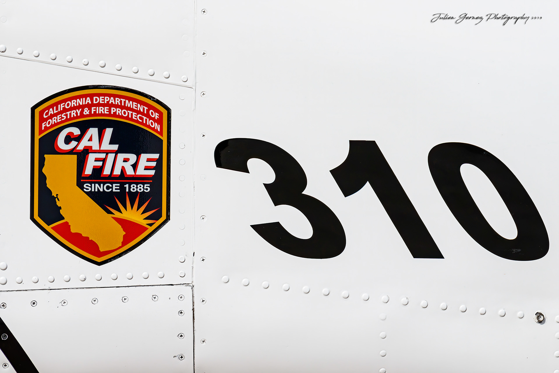 North American Rockwell OV-10A Bronco - Cal Fire