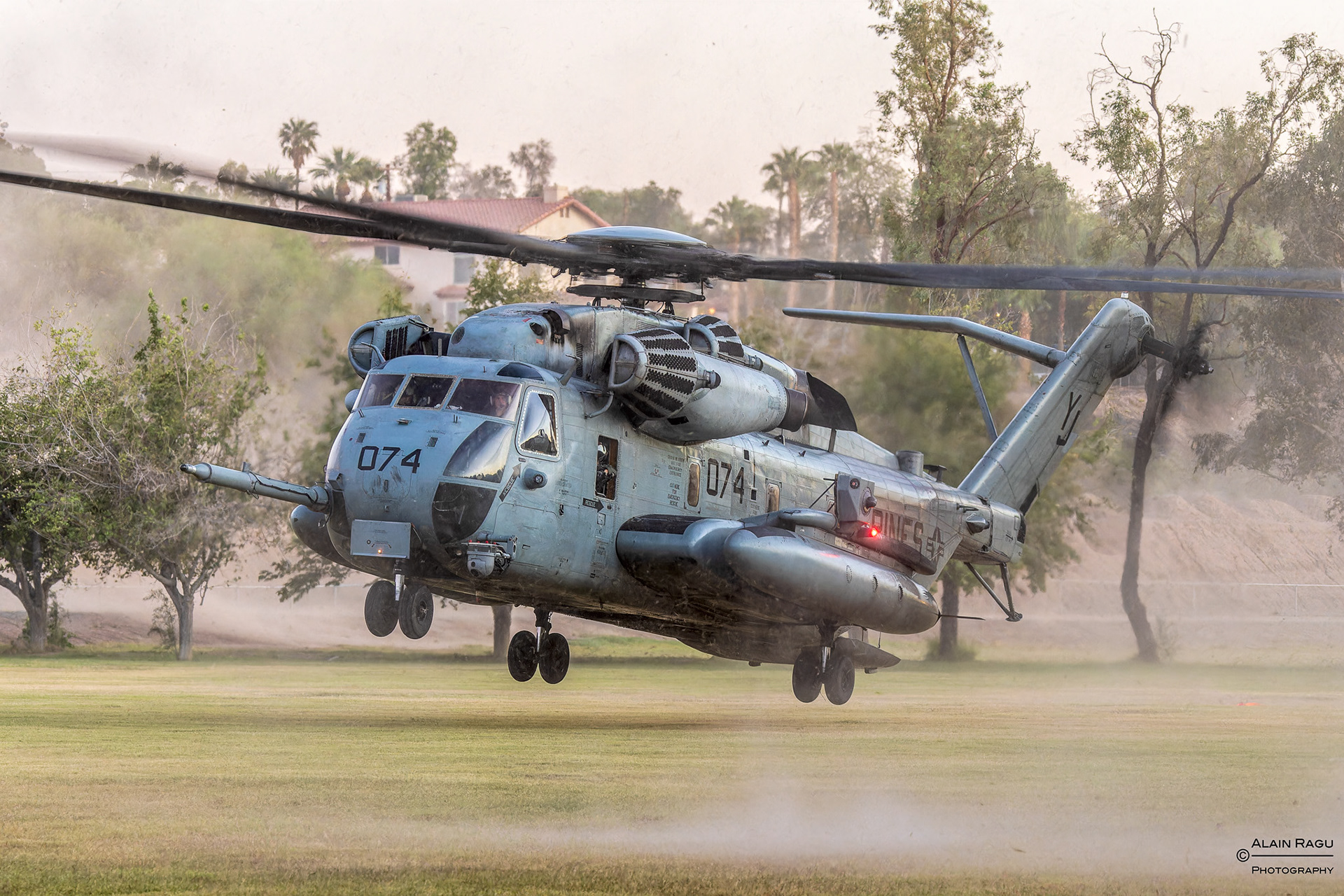 Sikorsky CH-53E Super Stallion - US Marine Corps - HMH-465 "Warhorses"