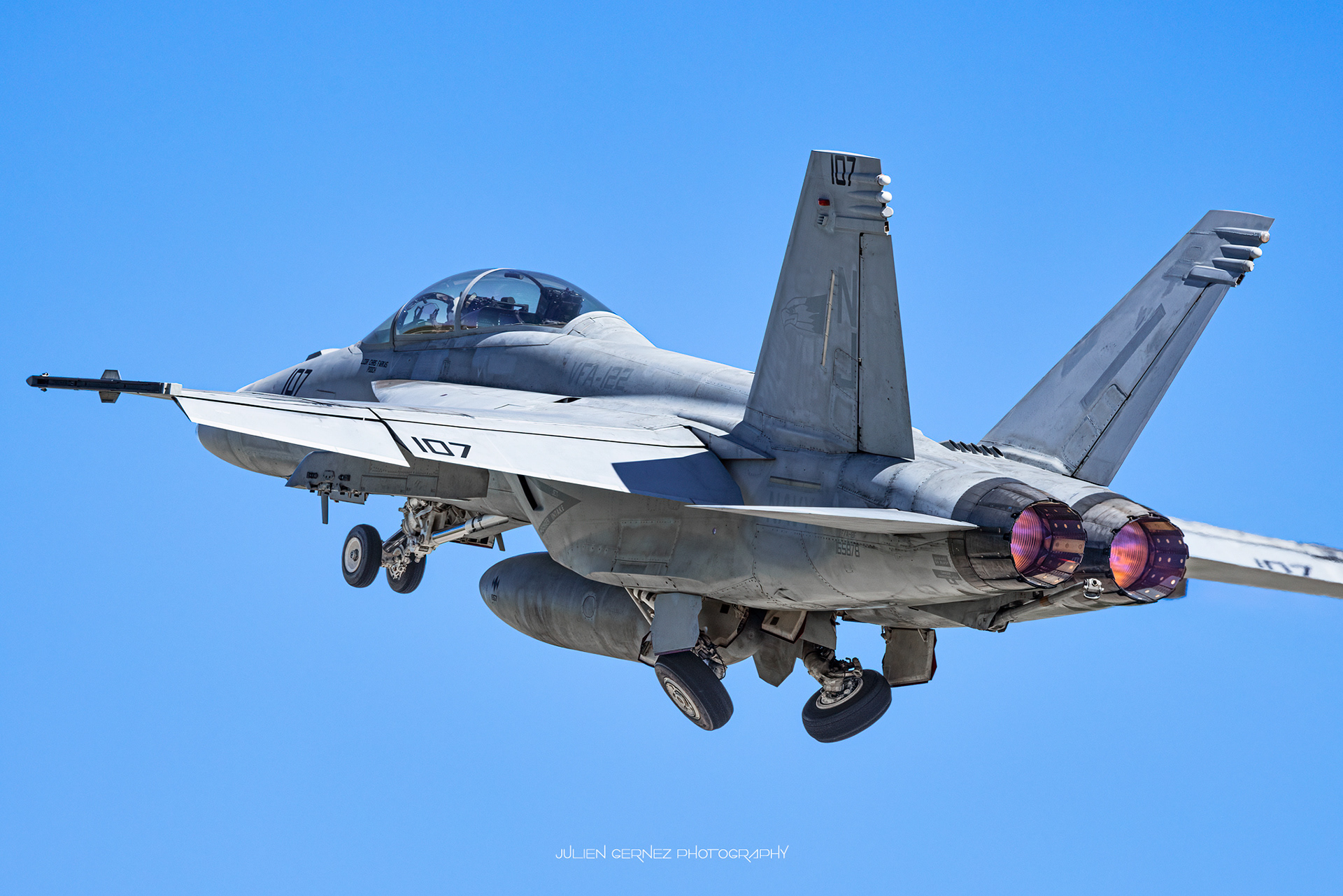 Boeing F/A-18F Super Hornet - US Navy - VFA-122 "Golden Eagles"