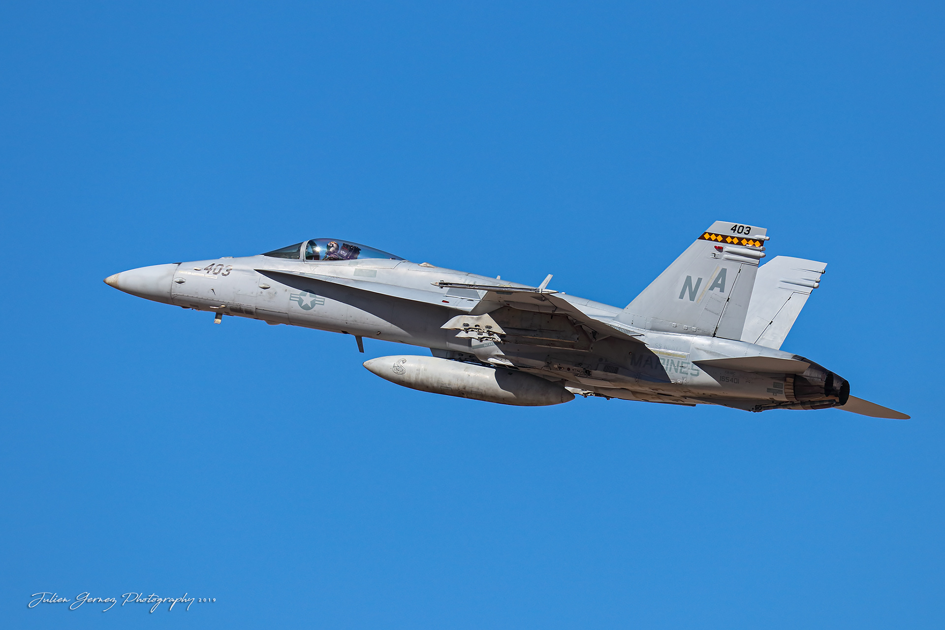 Mc Donnell Douglas F/A-18C Hornet - US Marine Corps - VMFA-323 "Death Rattlers"