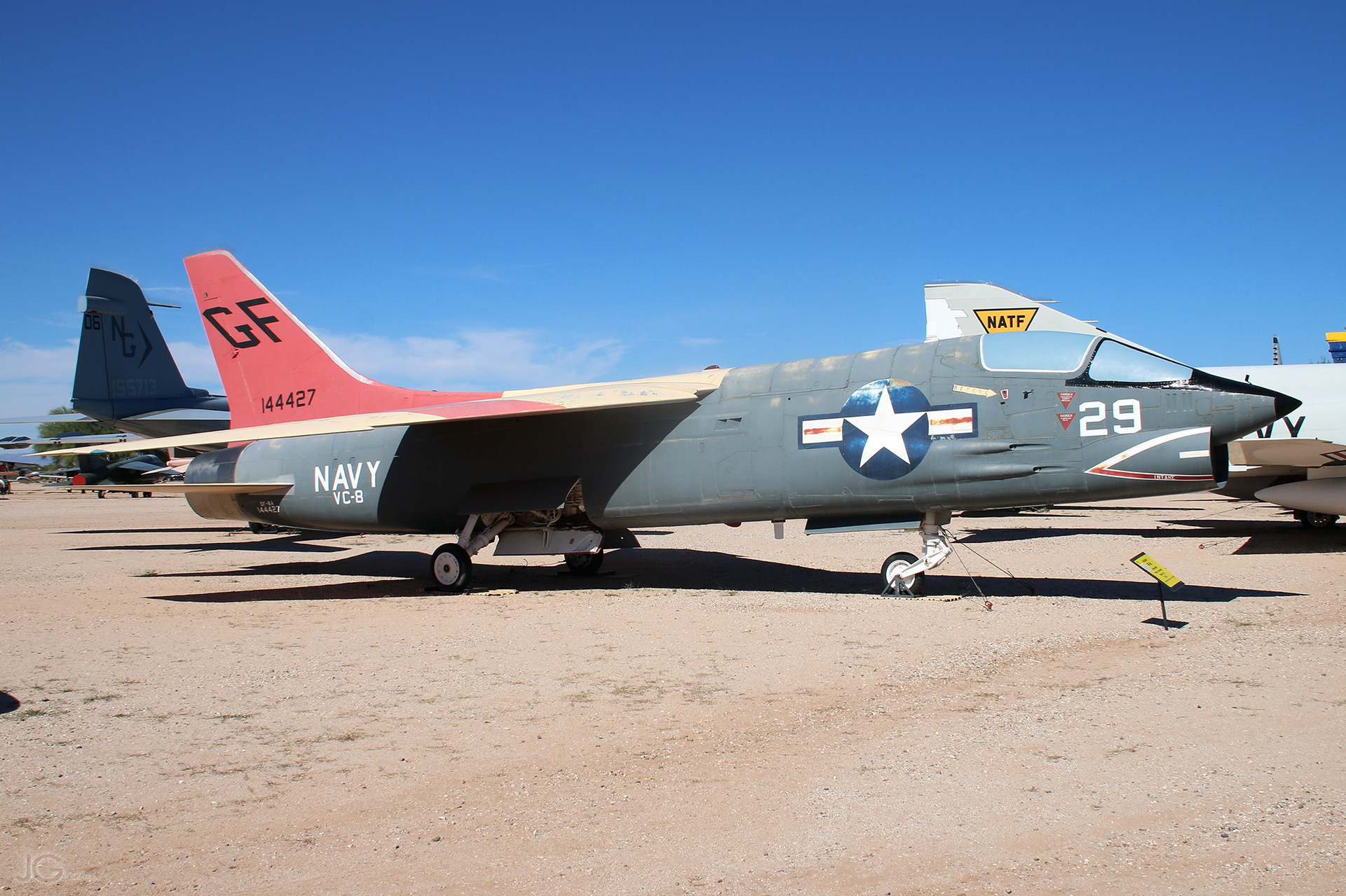 Vought DF-8A Crusader