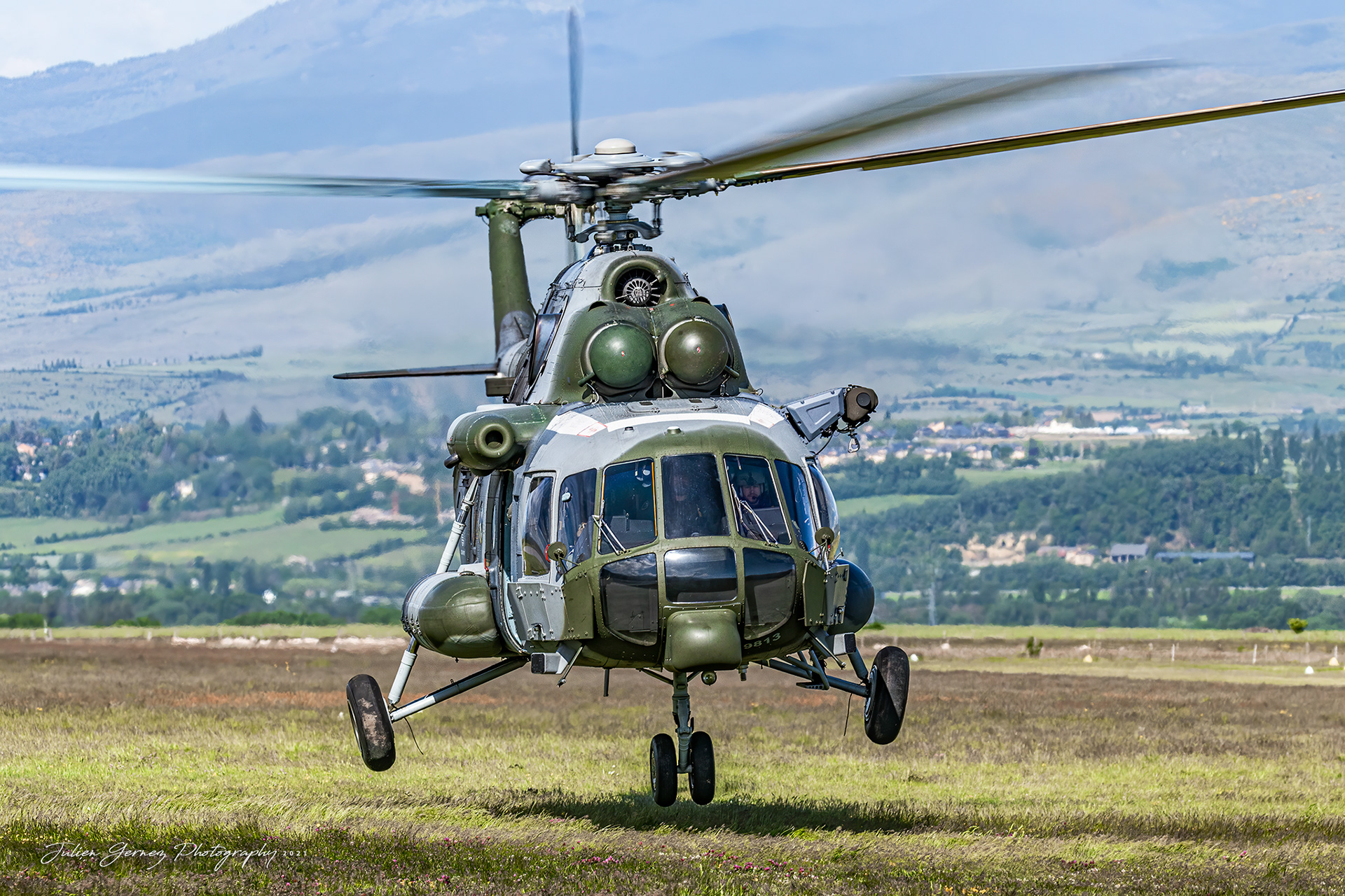 Mil Mi-171sh Hip - Czech Air Force - 22.zl / 222.vrlt