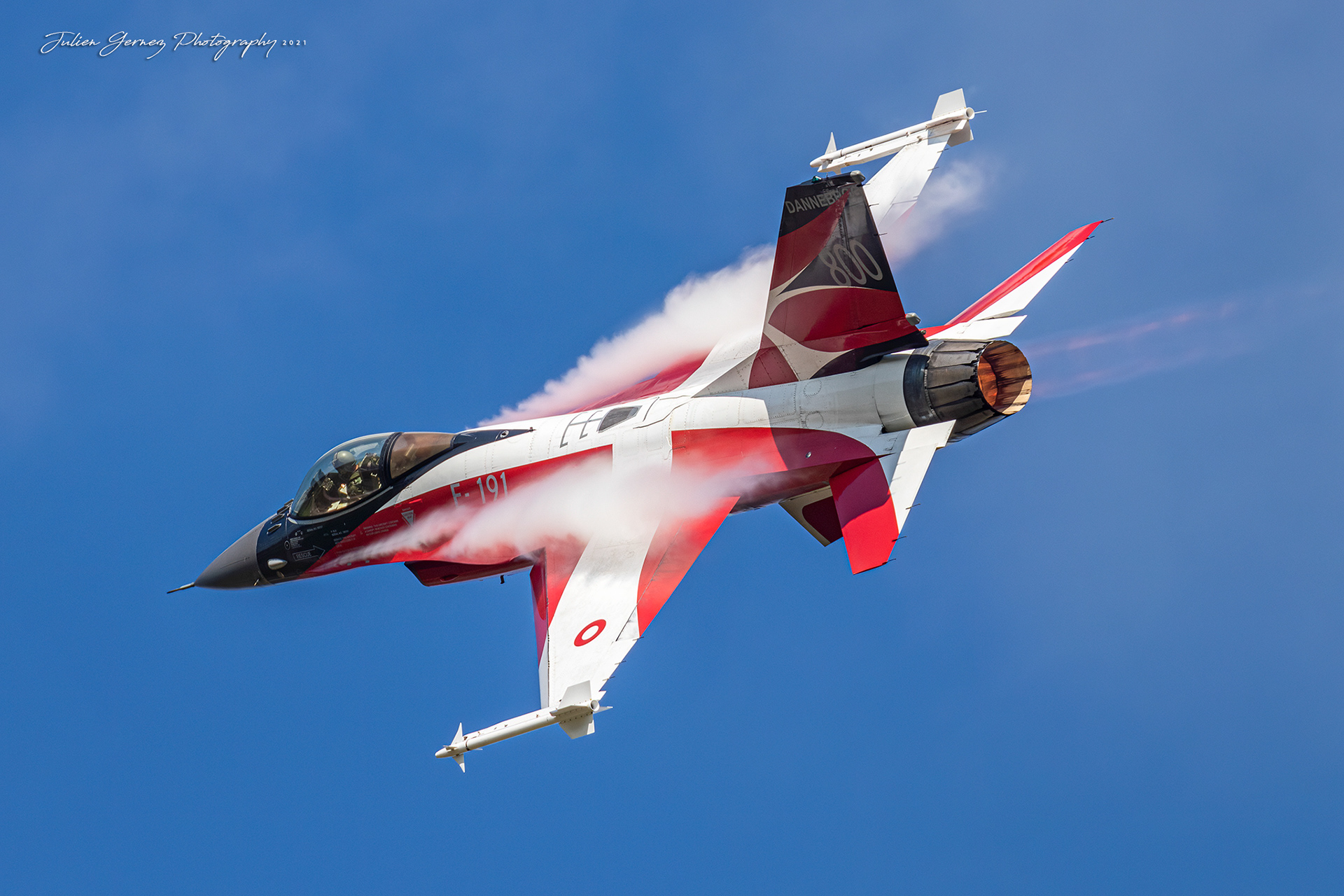 General Dynamics F-16AM Fighting Falcon - Danish Air Force - Solo Display Team