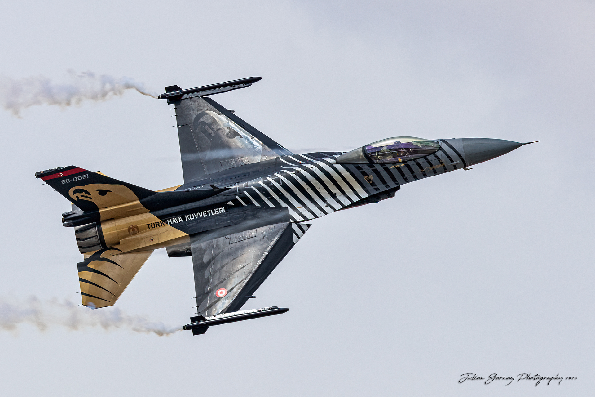 Lockheed Martin F-16C Fighting Falcon - Turkish Air Force - 132 Filo "Hançer" / Solotürk