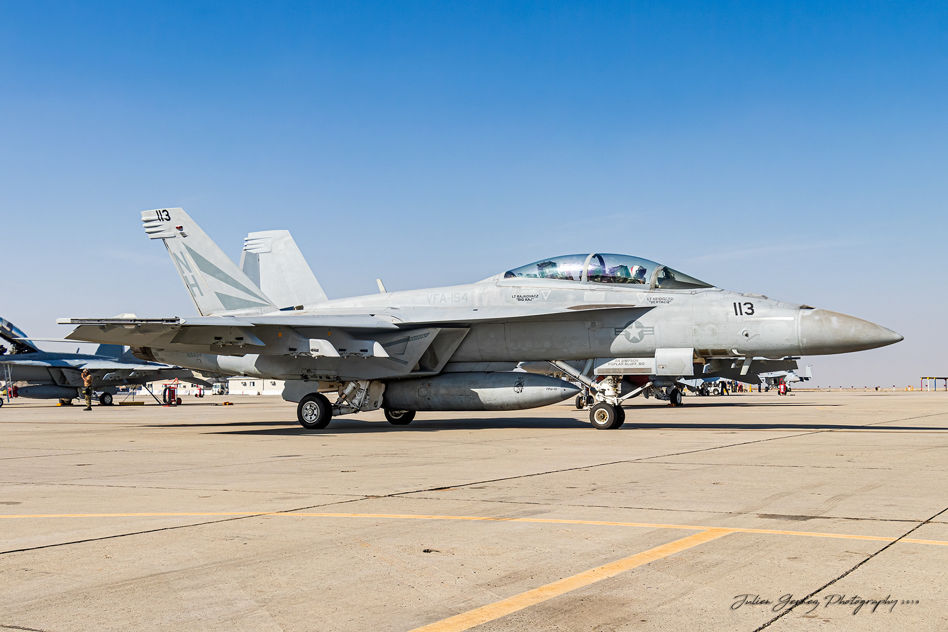 Boeing F/A-18F Super Hornet - US Navy - VFA-154 "Black Knights"