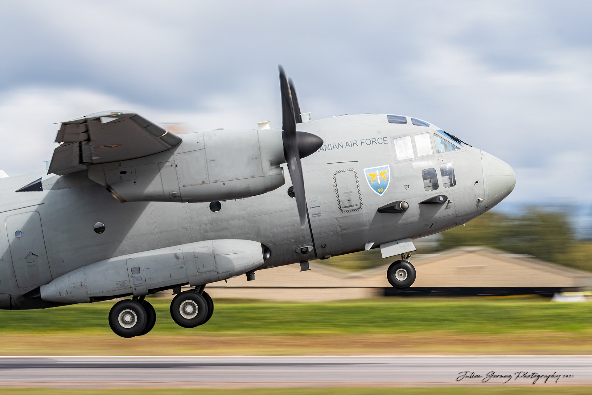 Alenia C-27J Spartan - Romanian Air Force - Esc.902