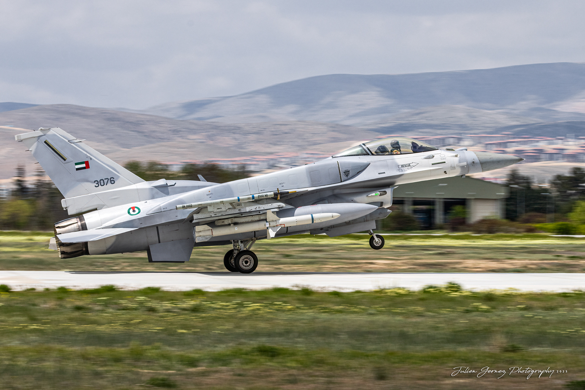 Lockheed Martin F-16E Desert Falcon - United Arab Emirates Air Force - Shaheen Squadron