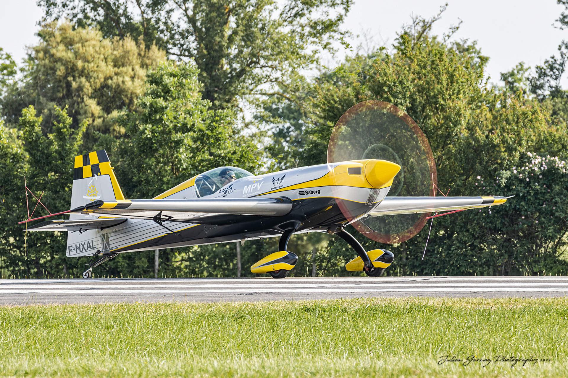 Extra 300SC