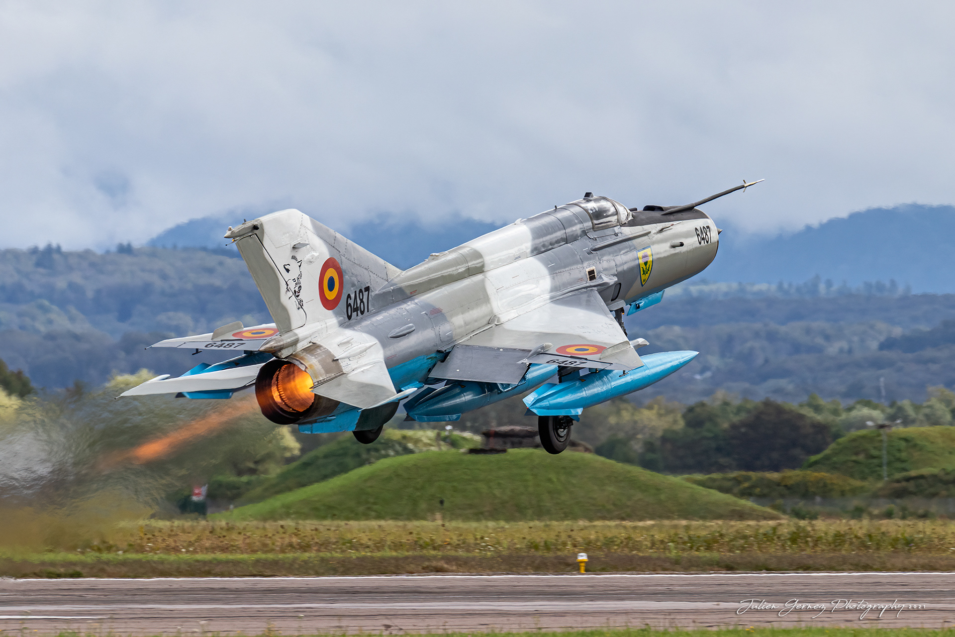 Mikoyan-Gurevich MiG-21 Lancer-C - Romanian Air Force - Escadrila 861