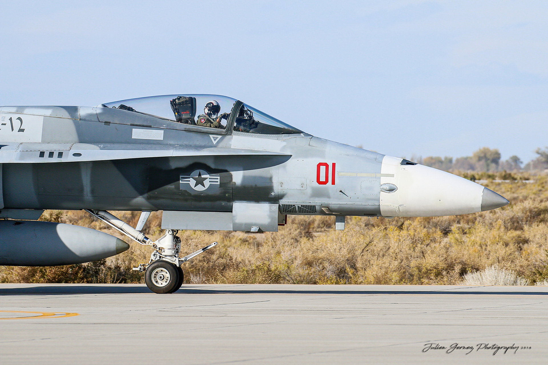 Mc Donnell Douglas F/A-18A+ Hornet - US Navy - VFC-12 "Fighting Omars"