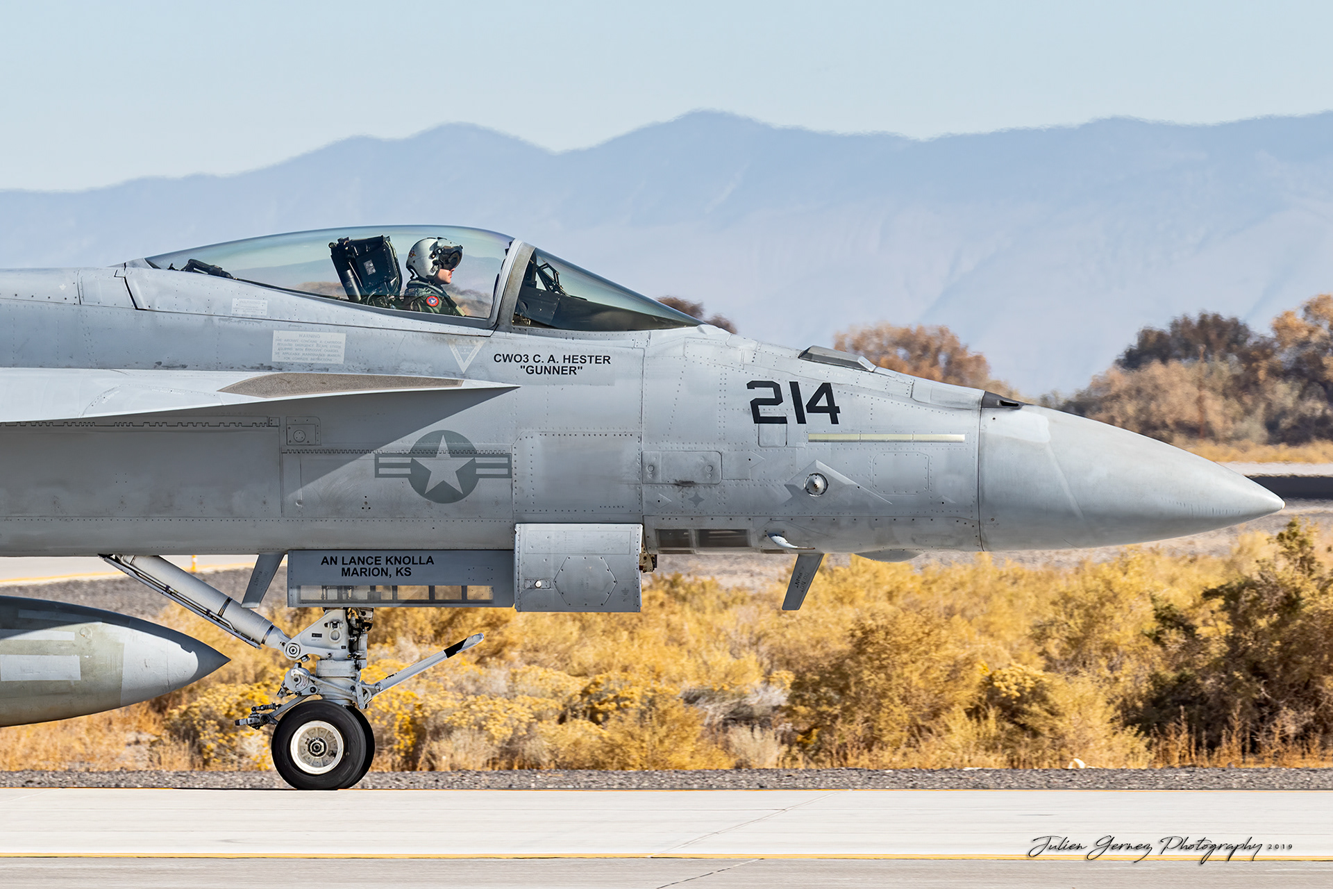 Boeing F/A-18E Super Hornet - US Navy - VFA-14 "Tophatters"