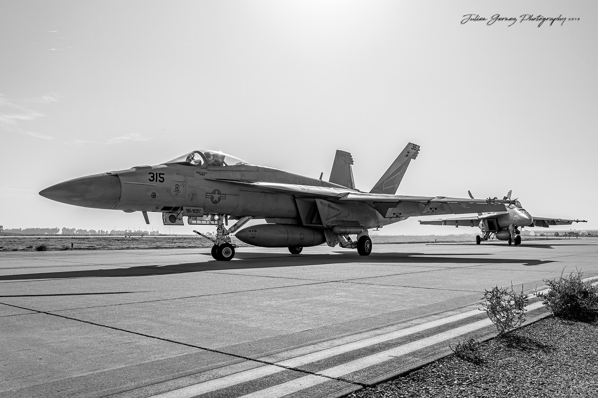 Boeing F/A-18E Super Hornet - US Navy - VFA-151 "Vigilantes"
