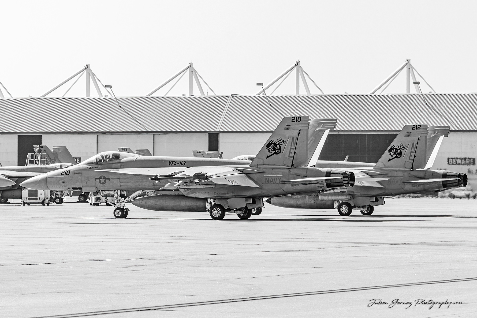 Boeing F/A-18E Super Hornet - US Navy - VFA-113 "Stingers"